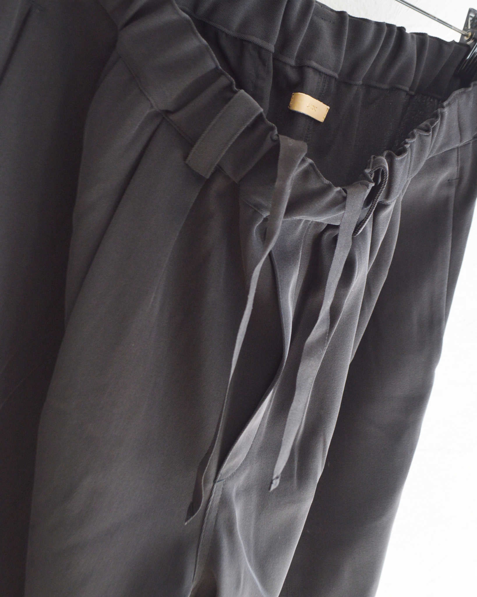 LAMOND ラモンド / TWILL TWIST CENTER SEAM PANTS ツイルセンターシームパンツ (BLACK ブラック)