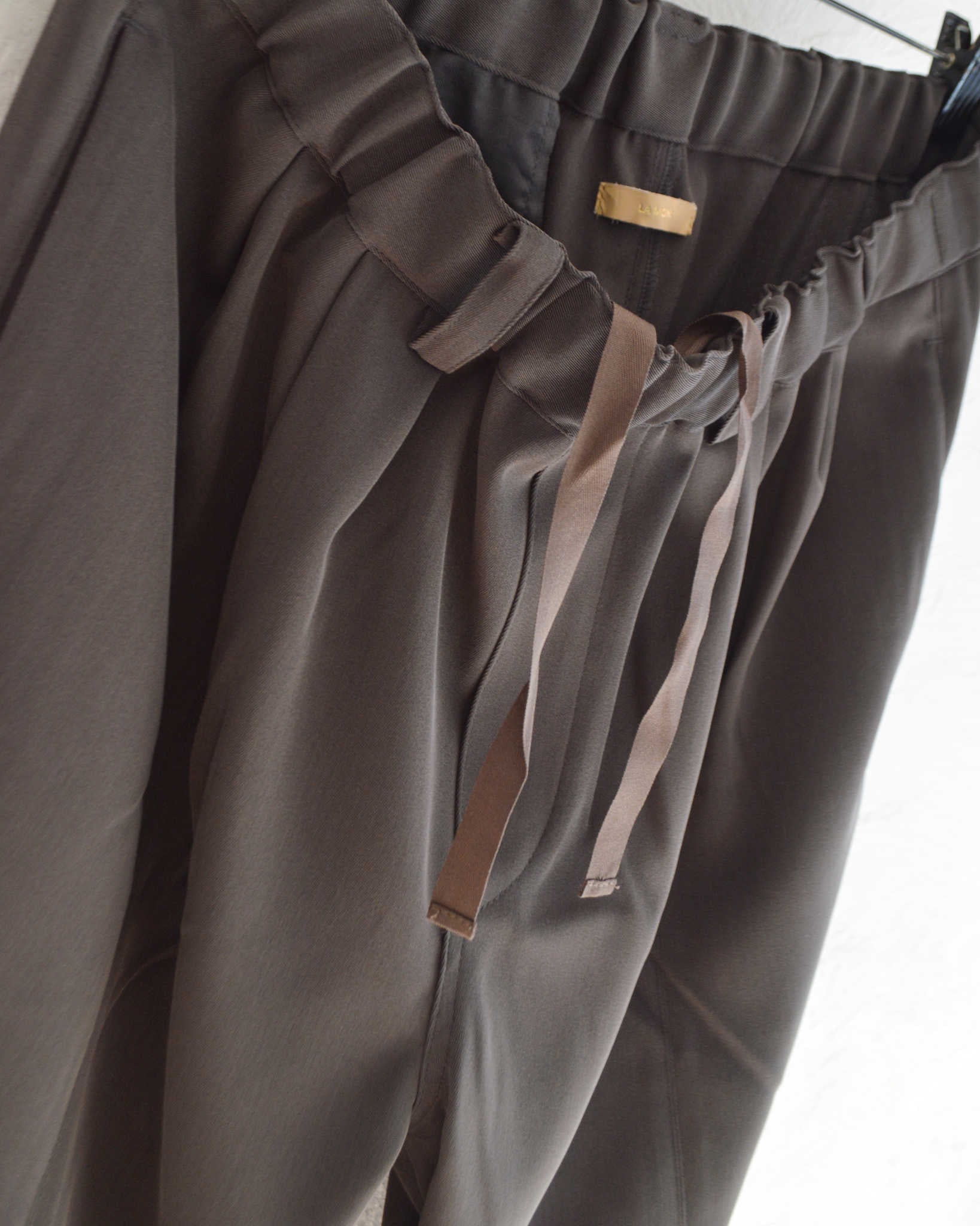 LAMOND ラモンド / TWILL TWIST CENTER SEAM PANTS ツイルセンターシームパンツ (DARK BROWN ダークブラウン)