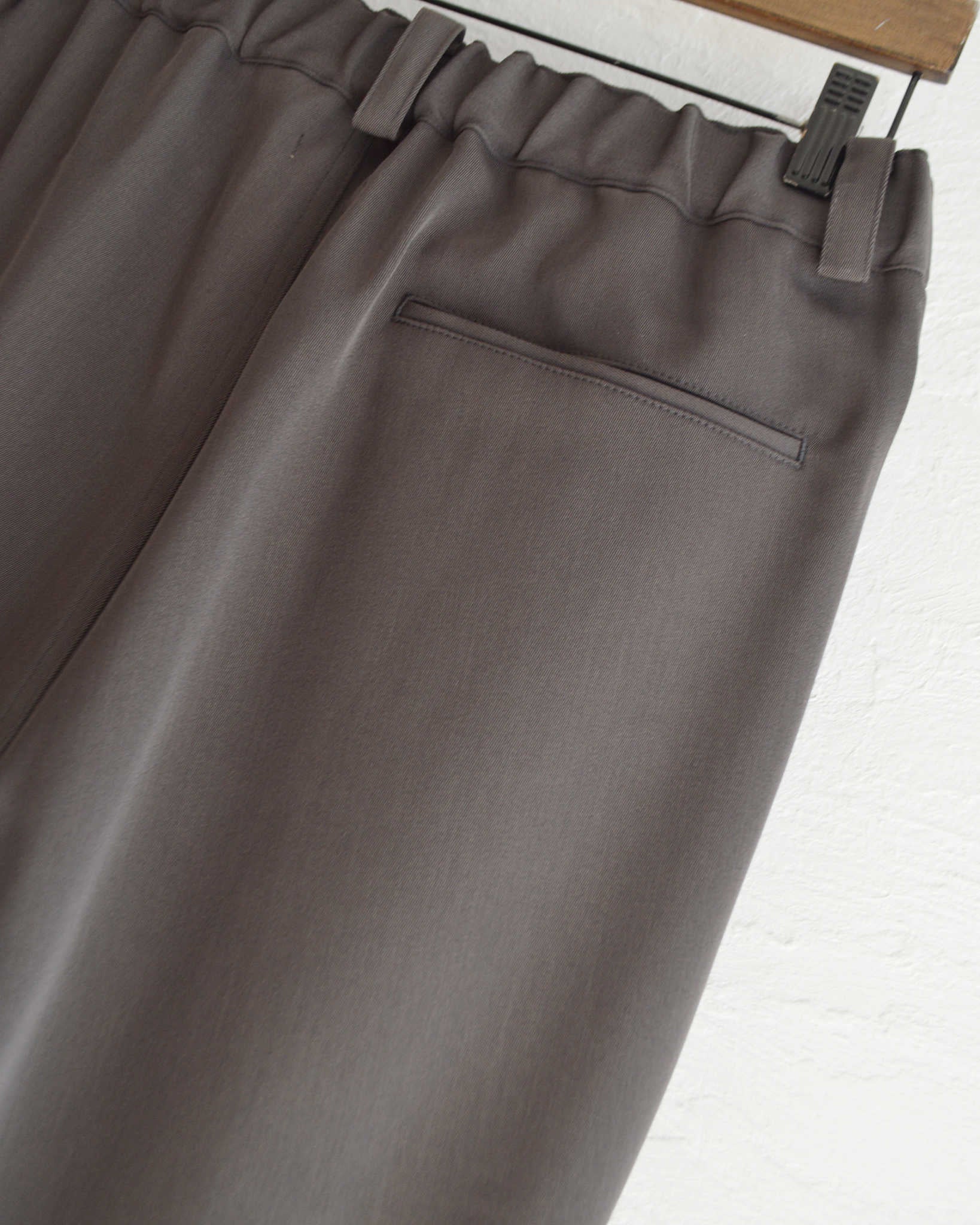 LAMOND ラモンド / TWILL TWIST CENTER SEAM PANTS ツイルセンターシームパンツ (DARK BROWN ダークブラウン)