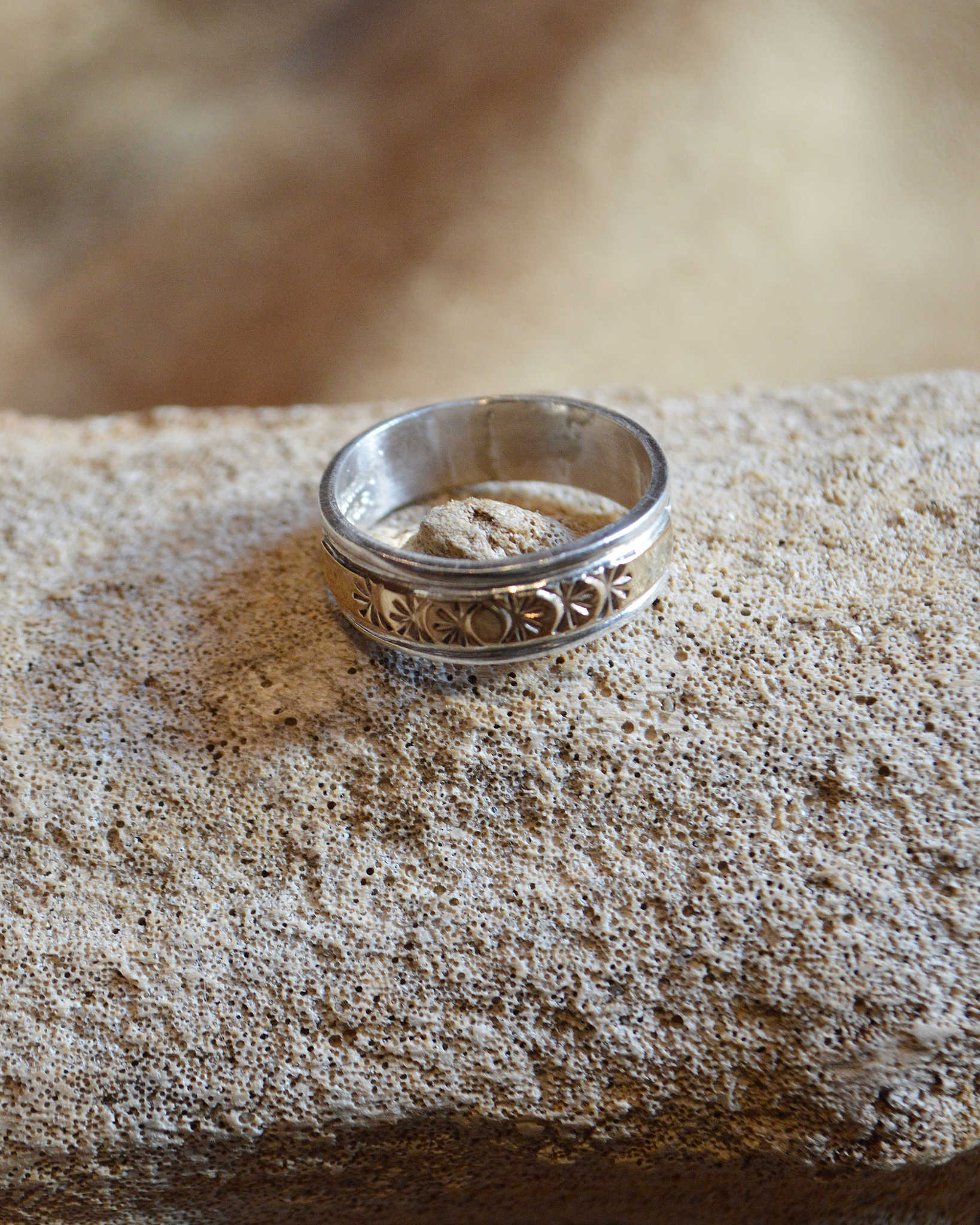 Indian jewelry インディアンジュエリー / Navajo Ring ナバホリング (KING PINO キングピノ)