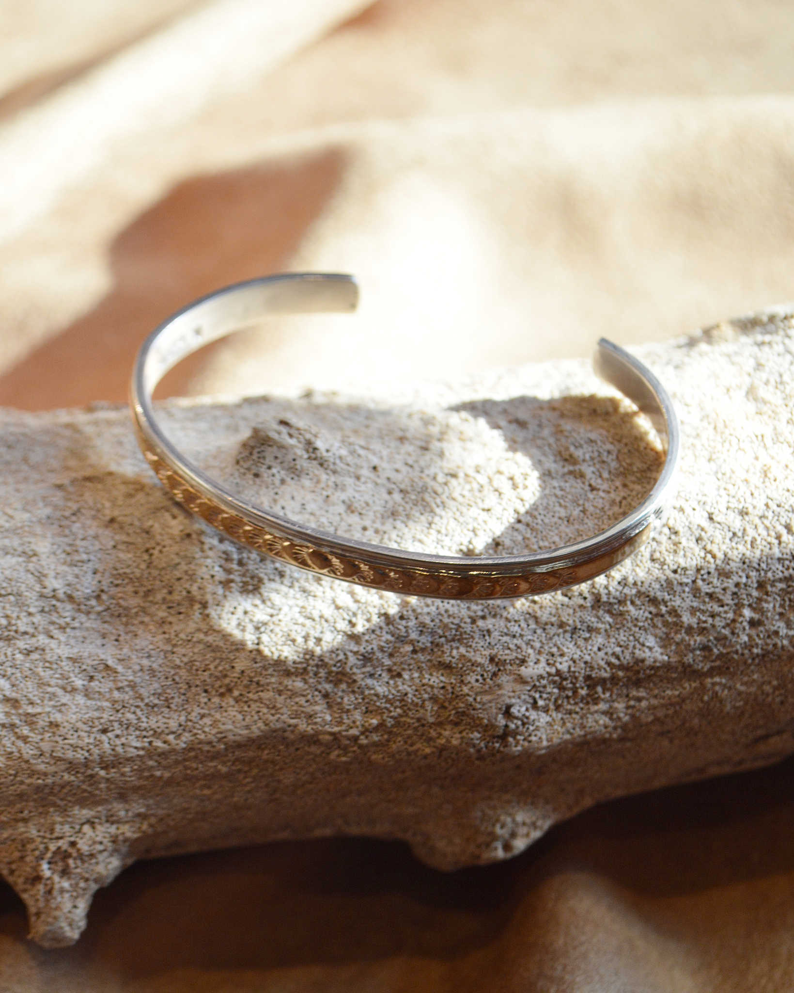 Indian jewelry インディアンジュエリー / Navajo Bangle ナバホバングル (KING PINO キングピノ)