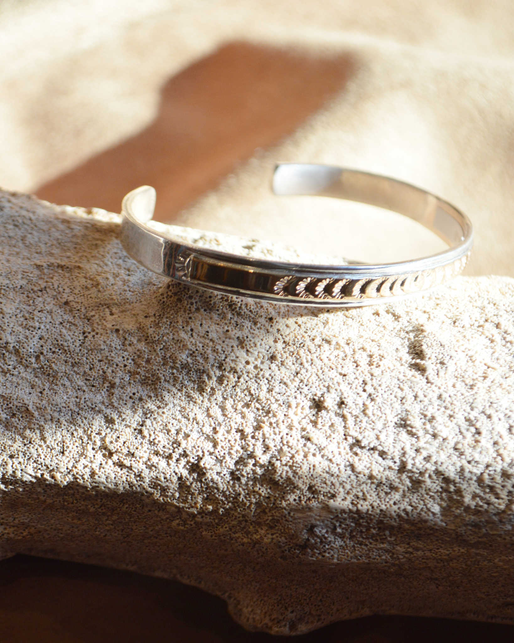 Indian jewelry インディアンジュエリー / Navajo Bangle ナバホバングル (KING PINO キングピノ)