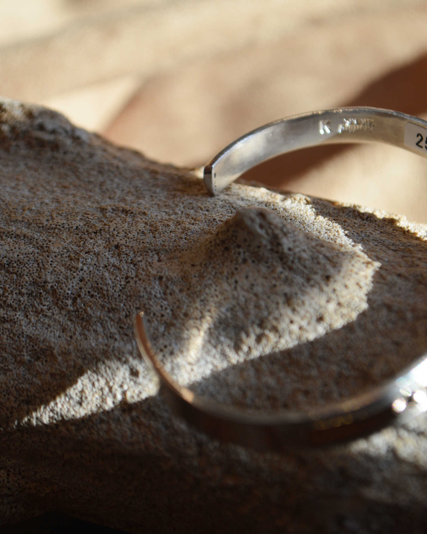 Indian jewelry インディアンジュエリー / Navajo Bangle ナバホバングル (KING PINO キングピノ)