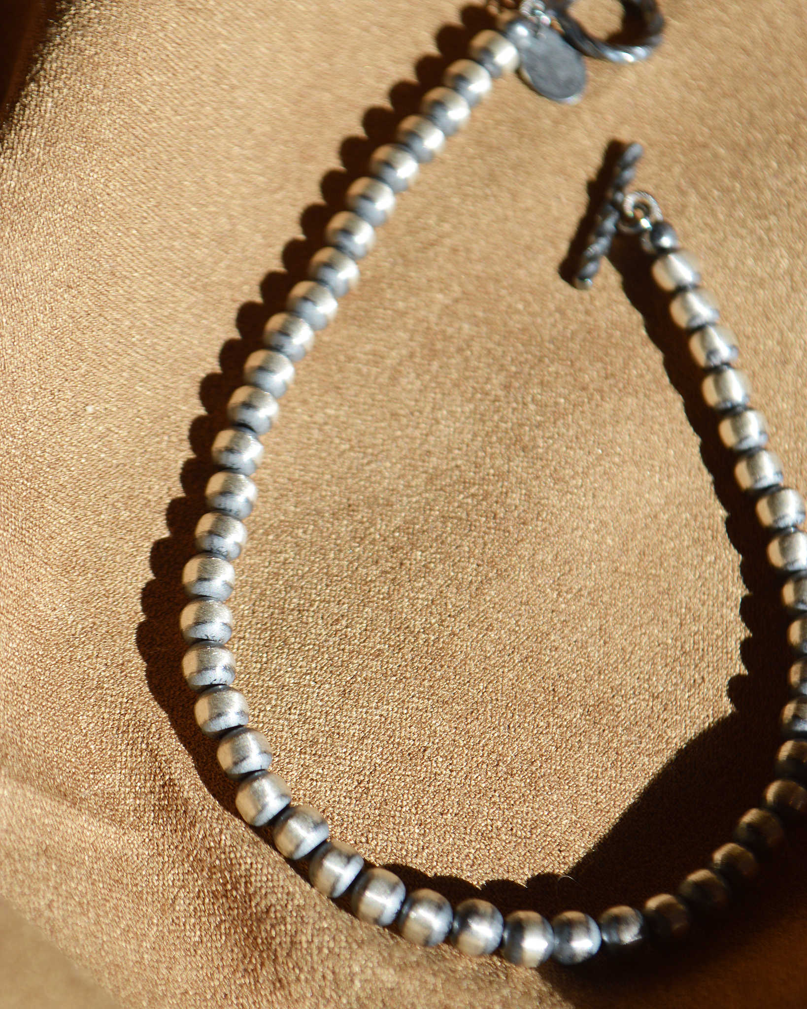 Indian jewelry インディアンジュエリー / Navajo Pearl Bracelet ナバホパールブレスレット 4mm (TERESA BELONE テレサベローネ)