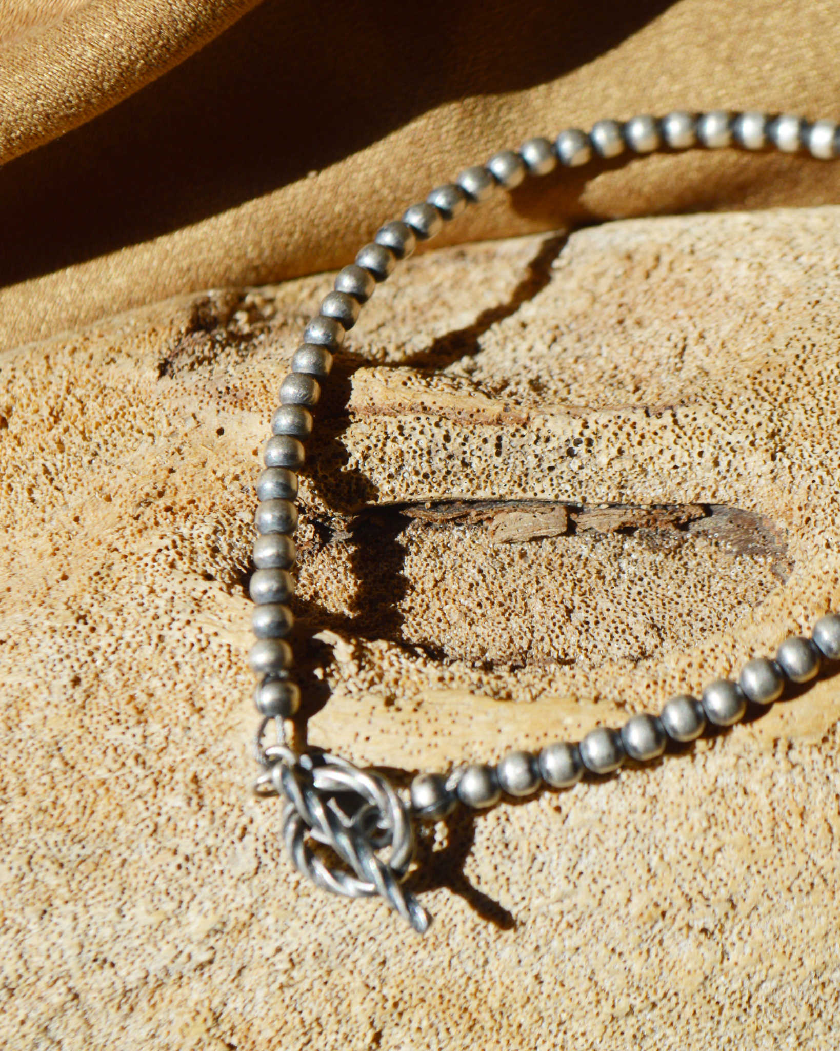 Indian jewelry インディアンジュエリー / Navajo Pearl Bracelet ナバホパールブレスレット 3mm (TERESA BELONE テレサベローネ)