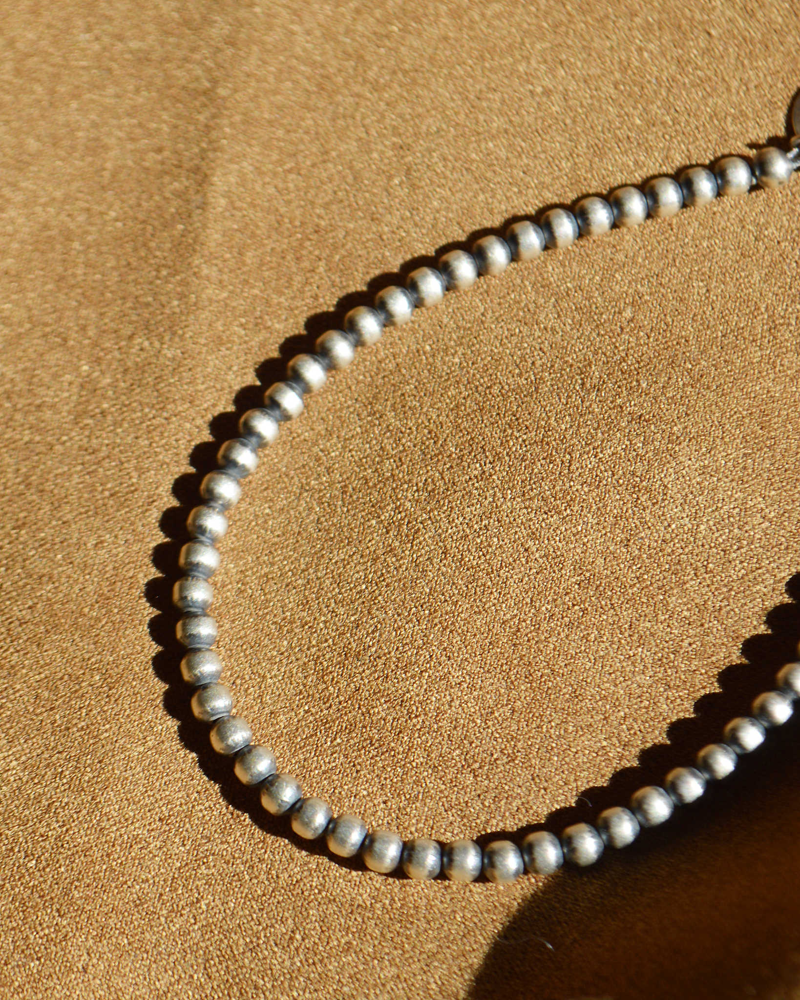 Indian jewelry インディアンジュエリー / Navajo Pearl Bracelet ナバホパールブレスレット 3mm (TERESA BELONE テレサベローネ)