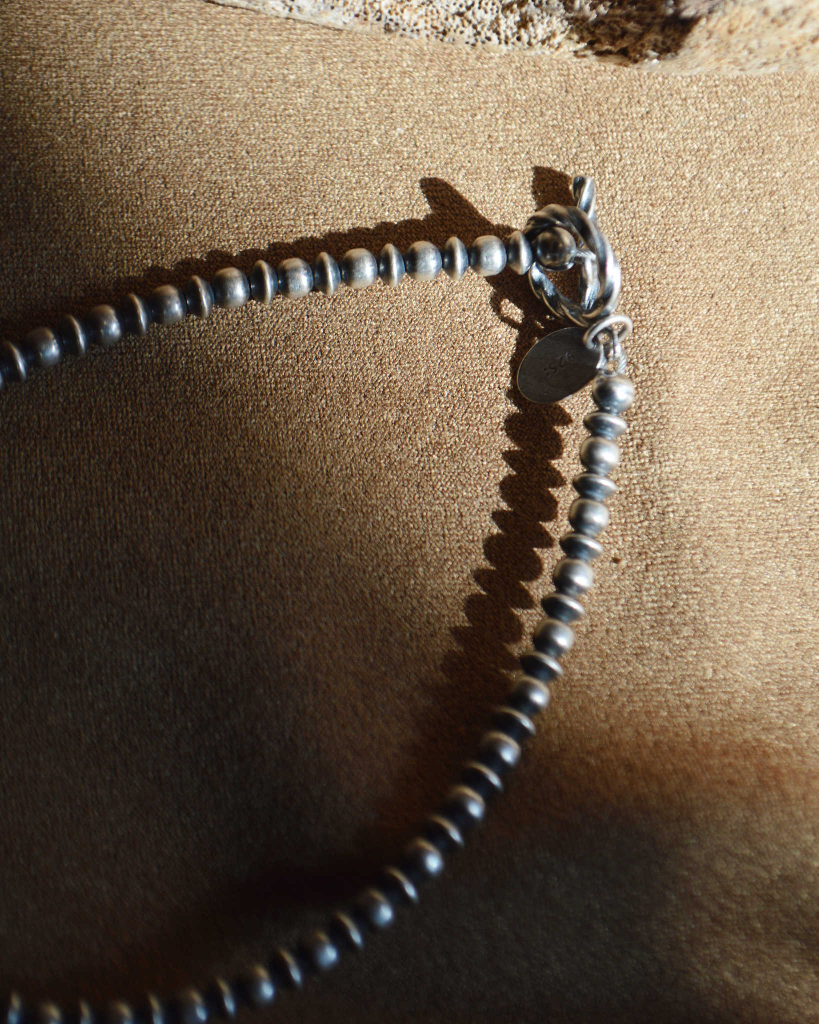 Indian jewelry インディアンジュエリー / Navajo Pearl Bracelet ナバホパールブレスレット 3mm丸玉×ソロバンMIX (TERESA BELONE テレサベローネ)