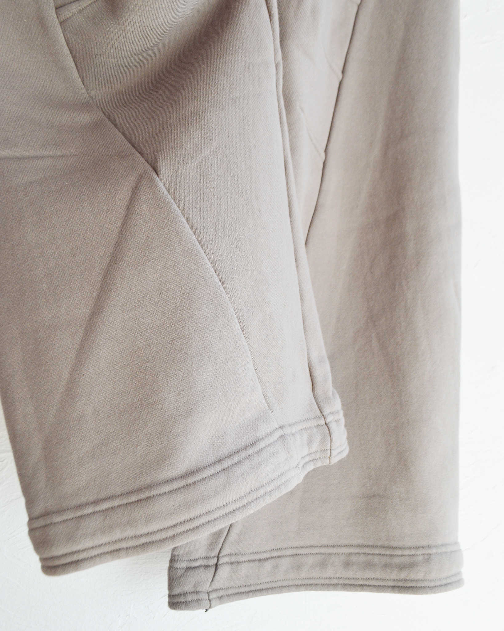 Nasngwam. ナスングワム / DRAPING SWEAT PANTS ドレーピングスウェットパンツ (Lt.OLIVE ライトオリーブ)