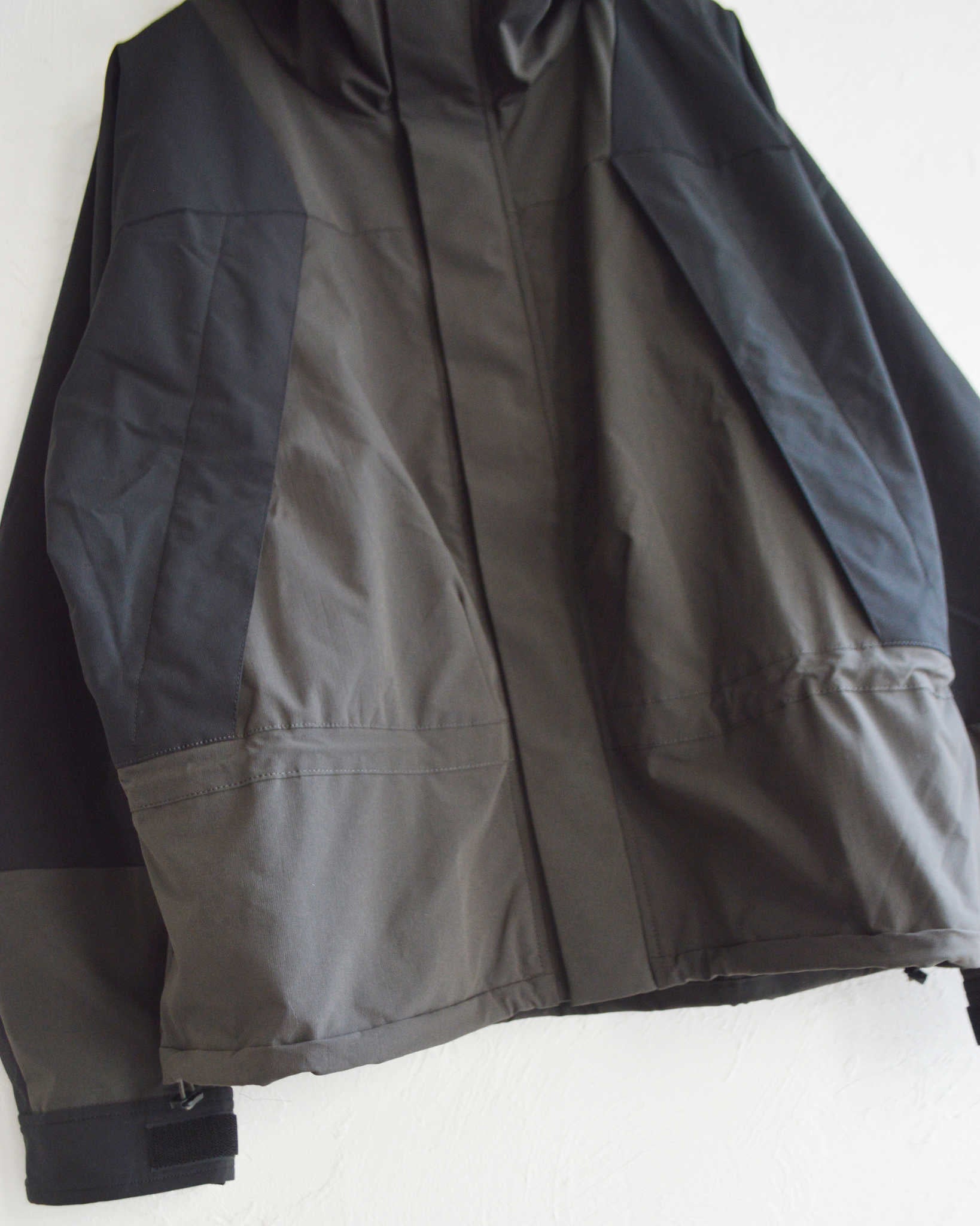 BASISBROEK バージスブルック / MONTN (CHARCOAL×BLACK チャコールブラック)