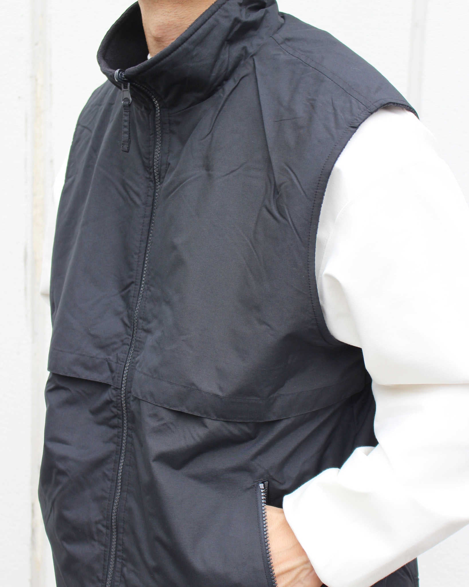 PORT AUTHORITY ポートオーソリティ / REVERSIBLE CHARGER VEST リバーシブルチェンジャーベスト (TRUE BLACK トゥルーブラック)