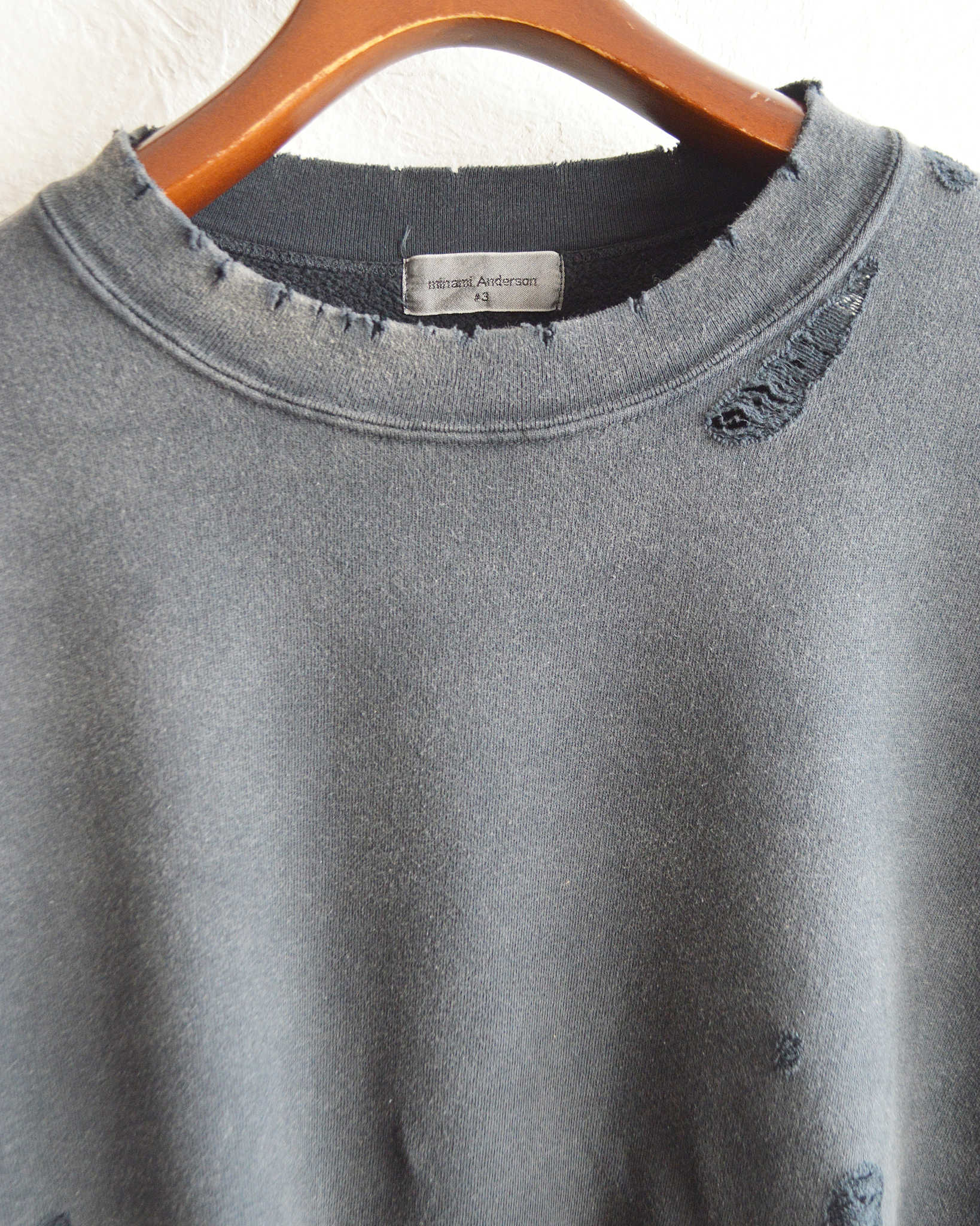 minami Anderson ミナミアンダーソン / Distressed Sweat Crewディストレストスウェットクルー (BLACK ブラック)