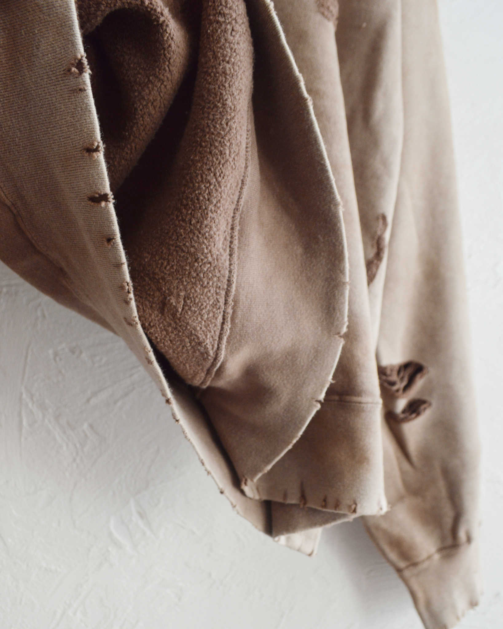 minami Anderson ミナミアンダーソン / Distressed Sweat Crewディストレストスウェットクルー (BROWN ブラウン)