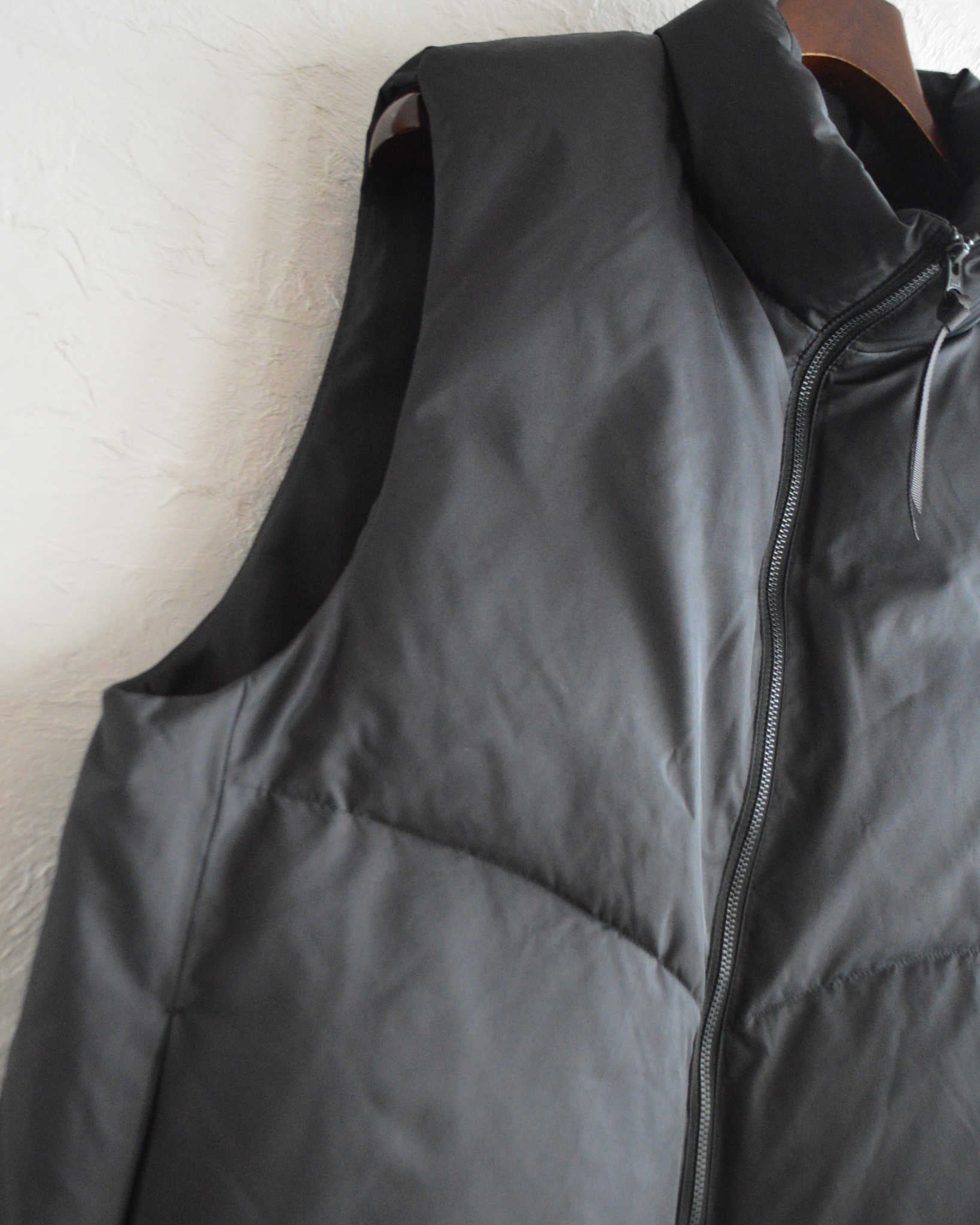 LAMOND ラモンド / CURVY QUIRT DOWN VEST カーヴィーキルトダウンベスト (BLACK ブラック)