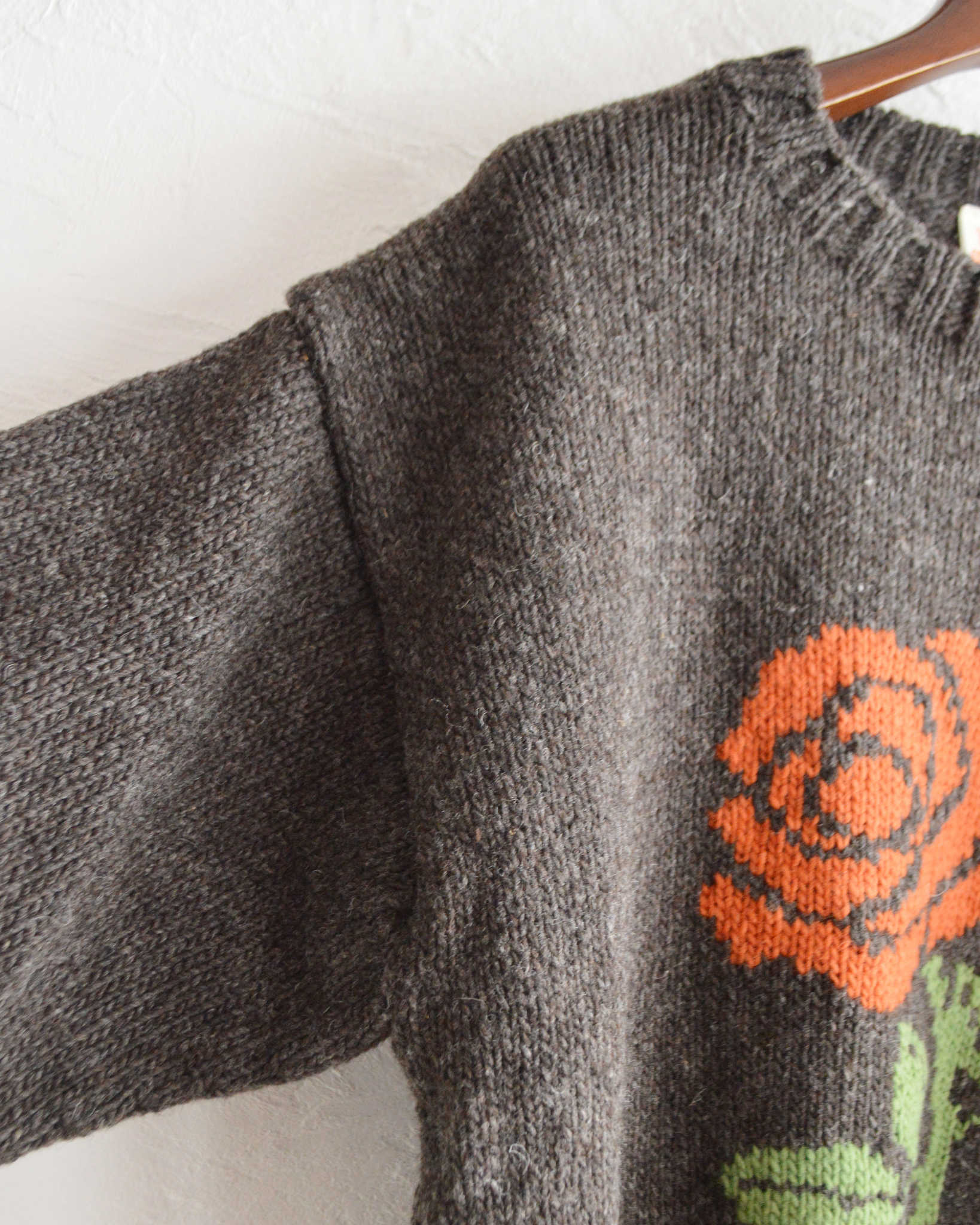 HAVE A GRATEFUL DAY ハブアグレイトフルデイ / ROSE KNIT CREW ローズニットクルー (BROWN ブラウン)