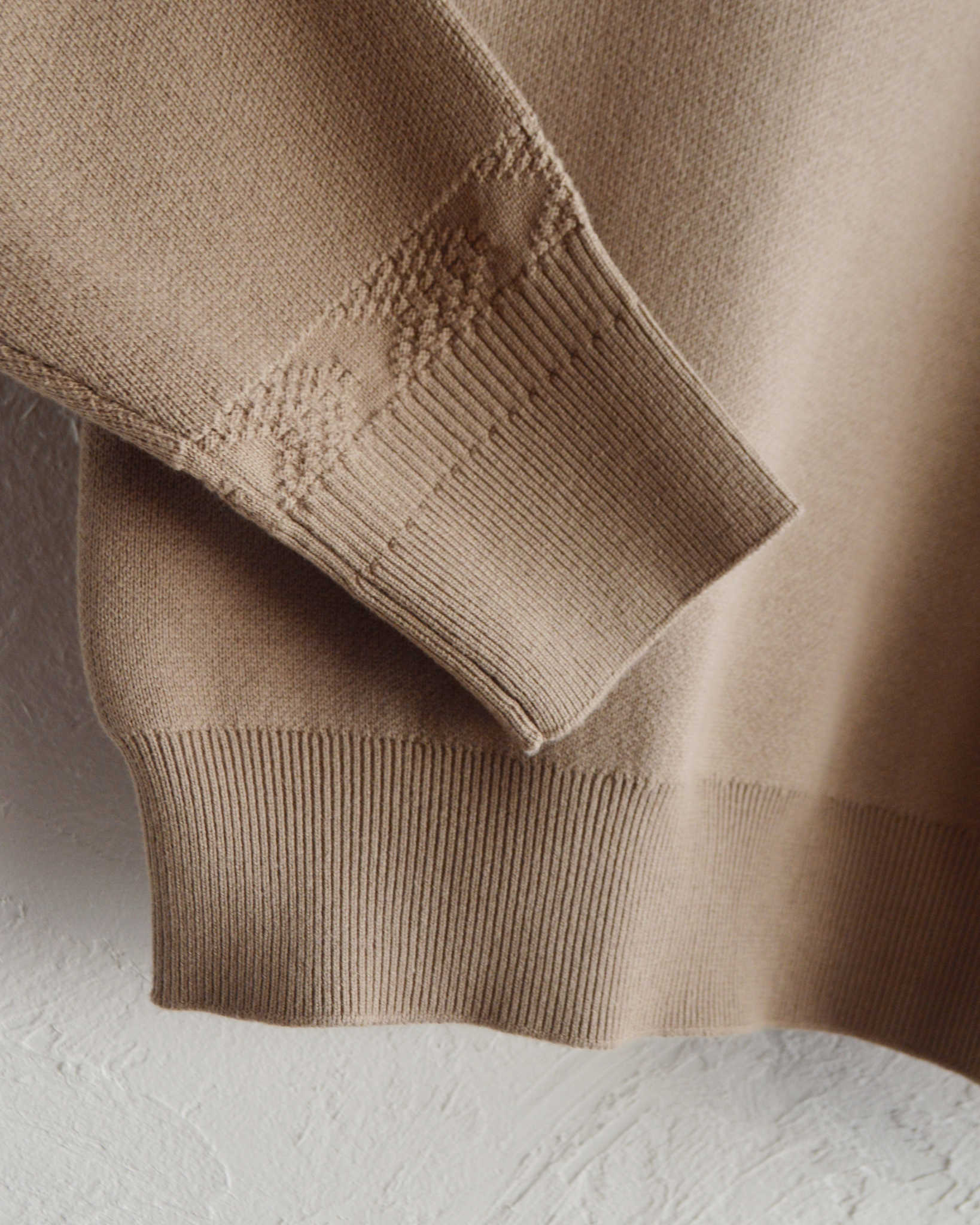 Nasngwam. ナスングワム / ACTUALLY CREW アクチュアリークルー (GRAGE グレージュ)