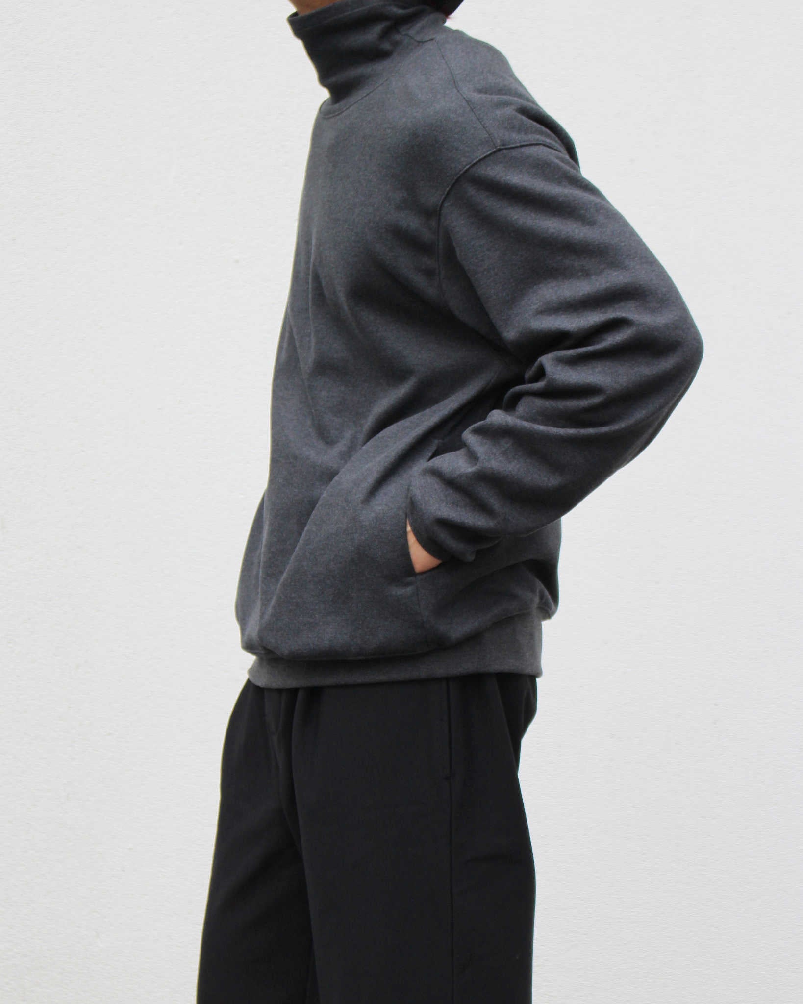 LAMOND ラモンド / LOUNGE SUEDE HIGH NECK SWEAT ラウンジスエードハイネックスウェット (CHARCOAL チャコール)