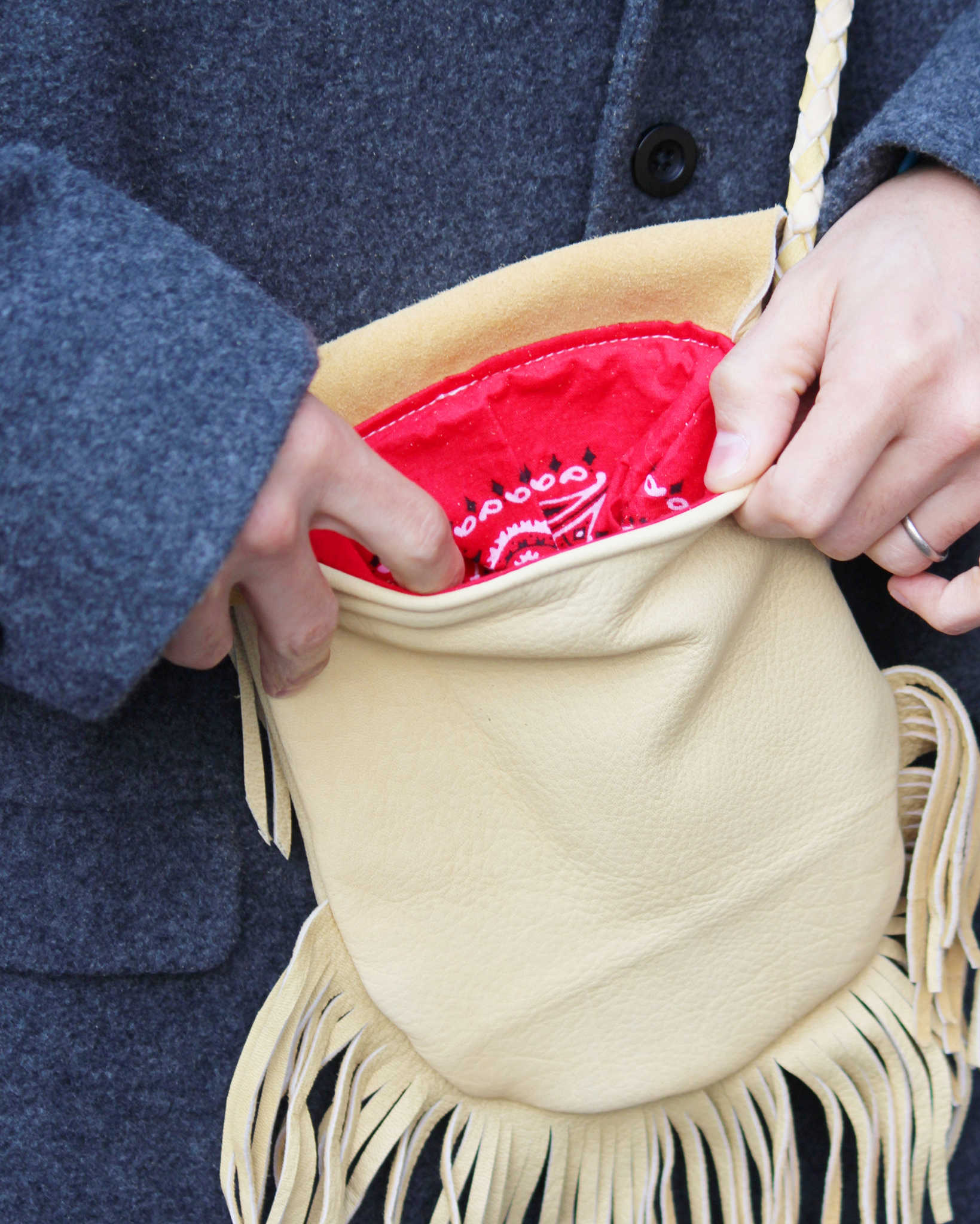 Nasngwam.×EARLYMORNING ナスングワム アーリーモーニング / DOUBLE FRINGE SHOULDER ダブルフリンジショルダー (BEIGE ベージュ)