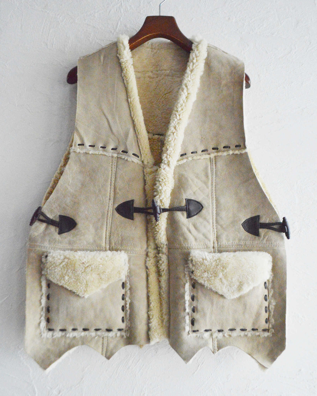 Nasngwam. ナスングワム / IGLOO MOUTON VEST イグルームートンベスト 
