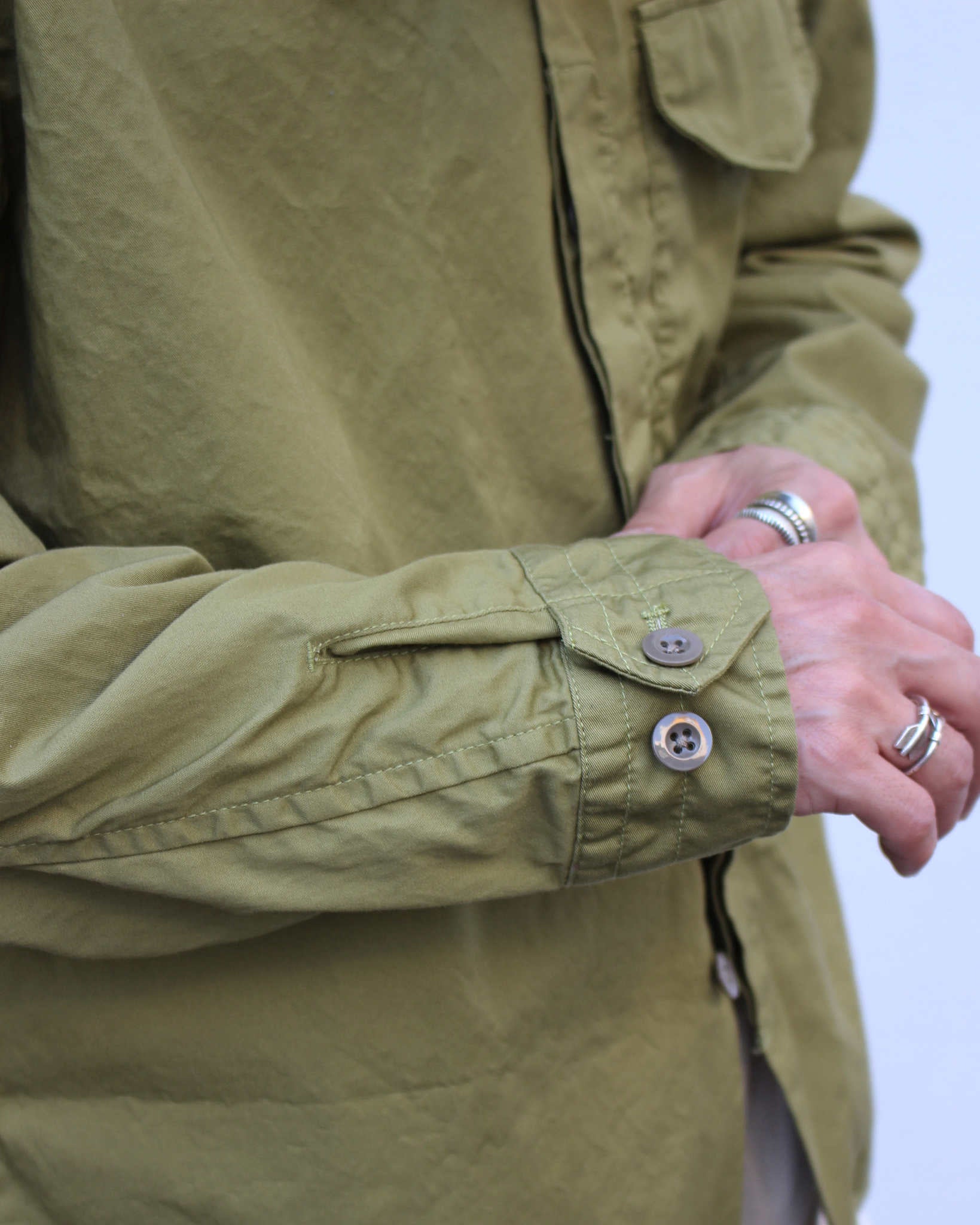 NECESSARY or UNNECESSARY ネセサリーオアアンネセサリー N.O.UN ナウン / SJ エスジェイ (ARMY アーミー)