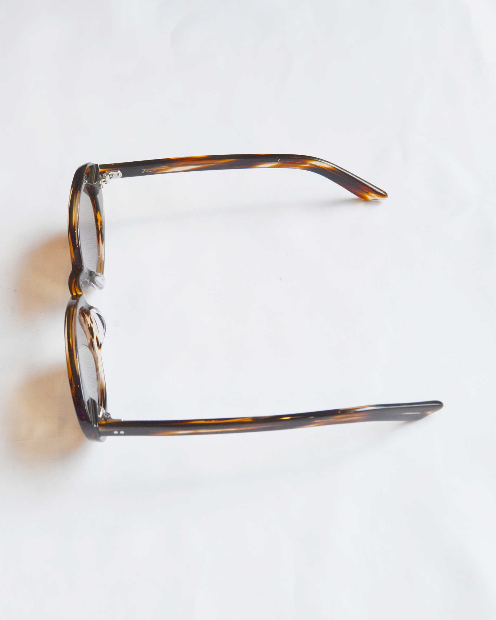 few フュー / F29 エフトゥエンティーナイン (brown sasa ブラウンササ)