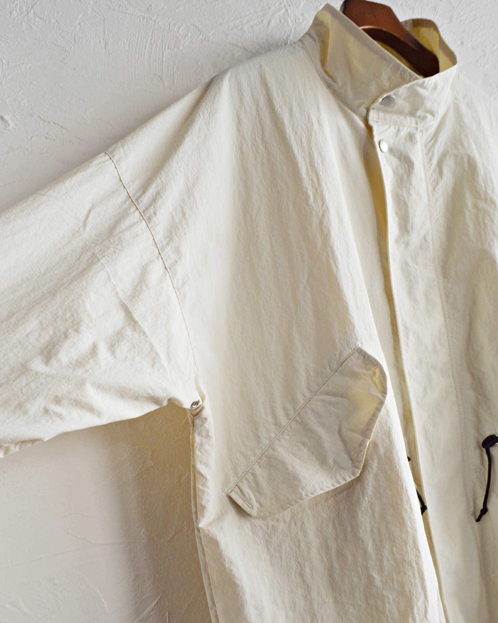 AXESQUIN アクシーズクイーン / ECO NYLON SHORT COAT エコナイロンショートコート (OFF WHITE オフホワイト)