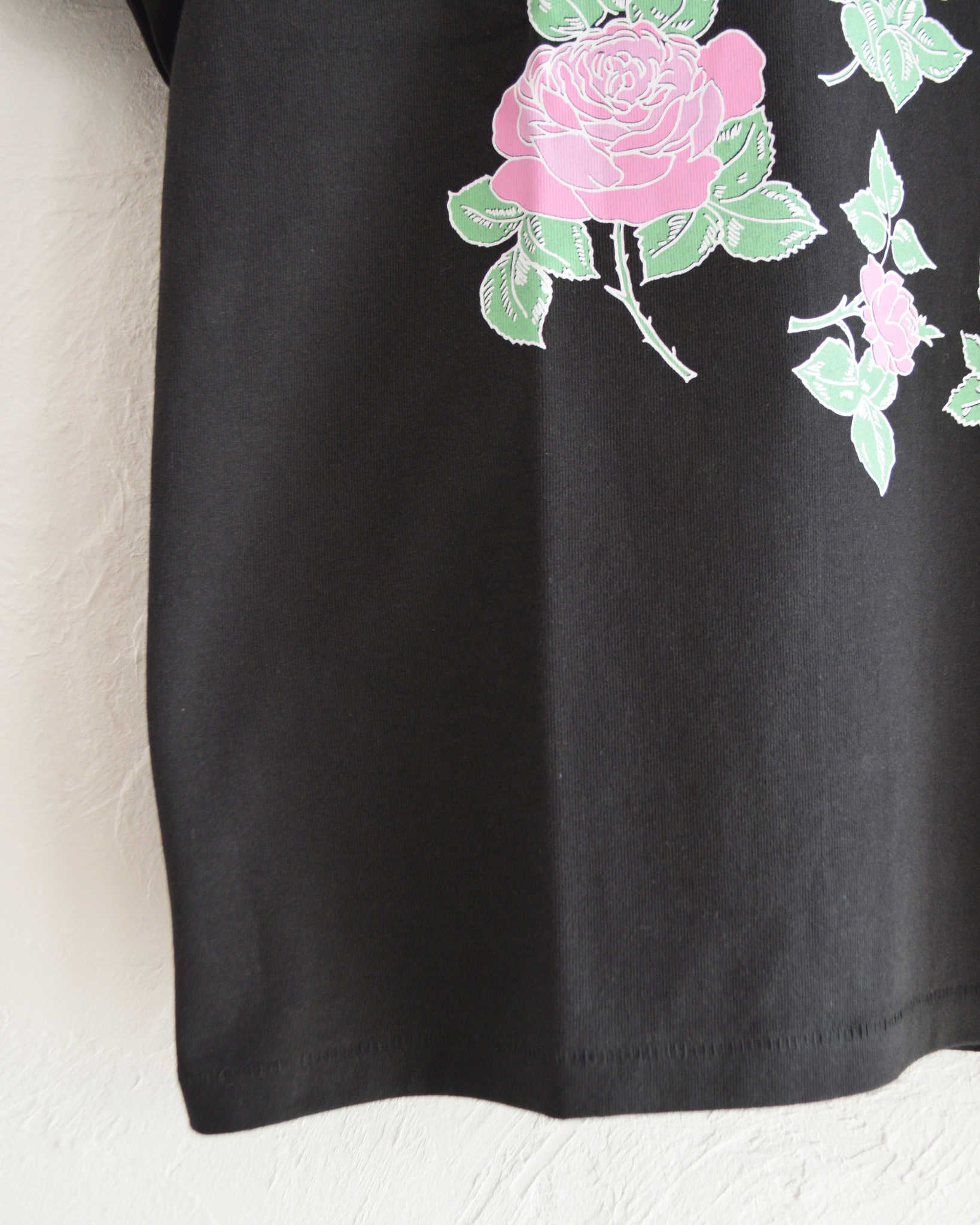 HAVE A GRATEFUL DAY ハブアグレイトフルデイ / T-SHIRT -SO MANY ROSES ティーシャツソーメニーローズ (BLACK/PURPLE ブラックパープル)