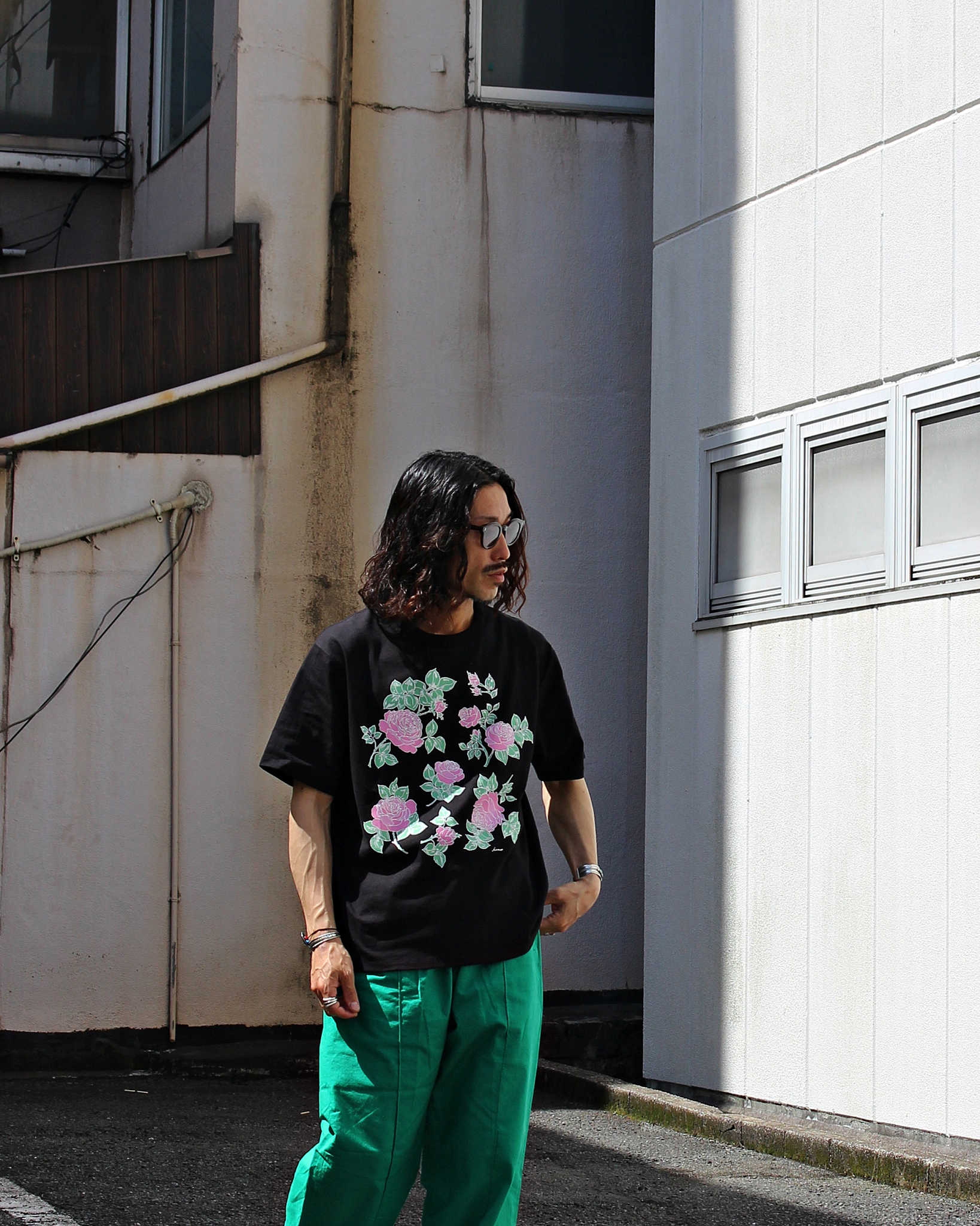 HAVE A GRATEFUL DAY ハブアグレイトフルデイ / T-SHIRT -SO MANY ROSES ティーシャツソーメニーローズ (BLACK/PURPLE ブラックパープル)