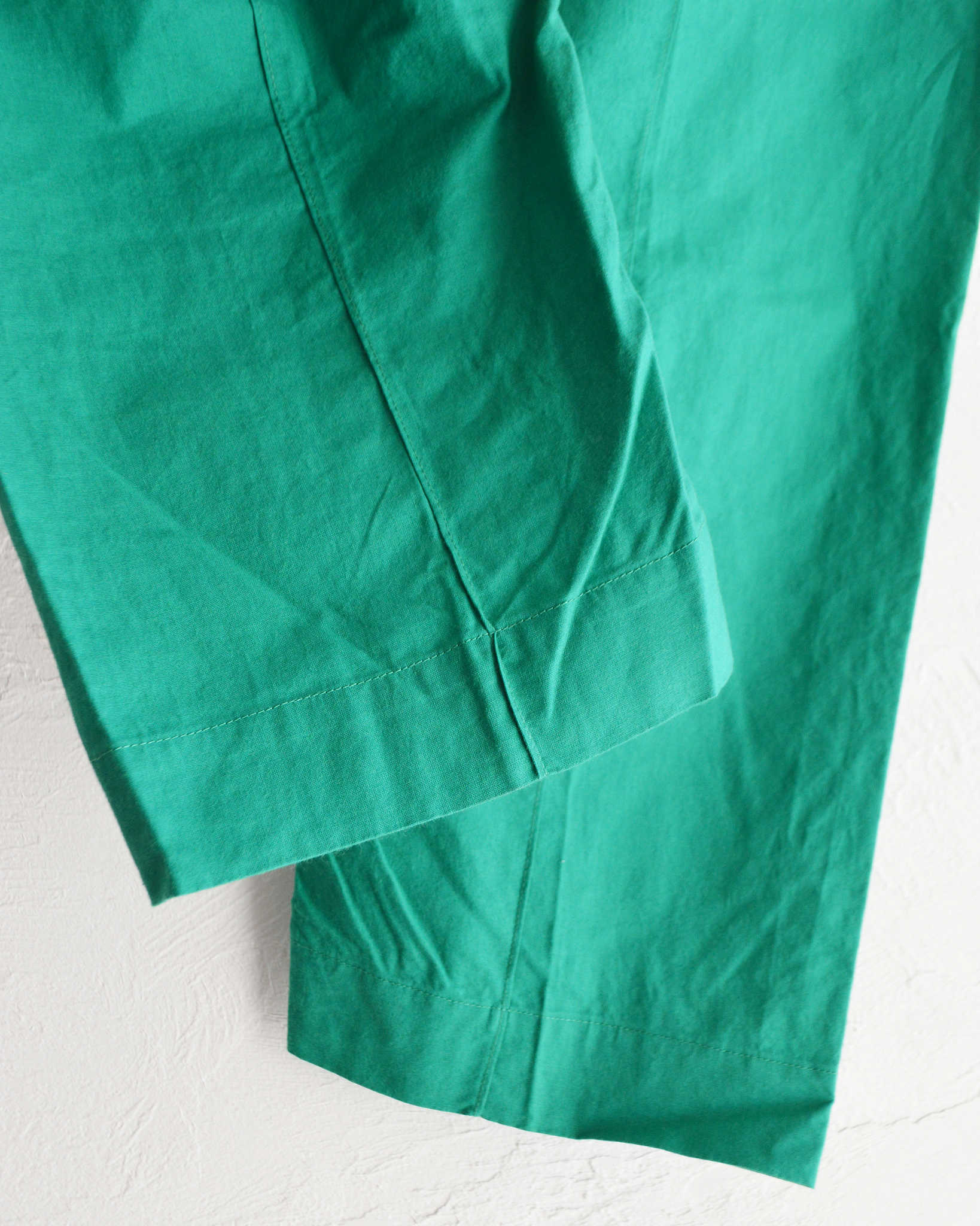 NECESSARY or UNNECESSARY ネセサリーオアアンネセサリー N.O.UN ナウン / PIN TUCK PANTS ピンタックパンツ (GREEN グリーン)