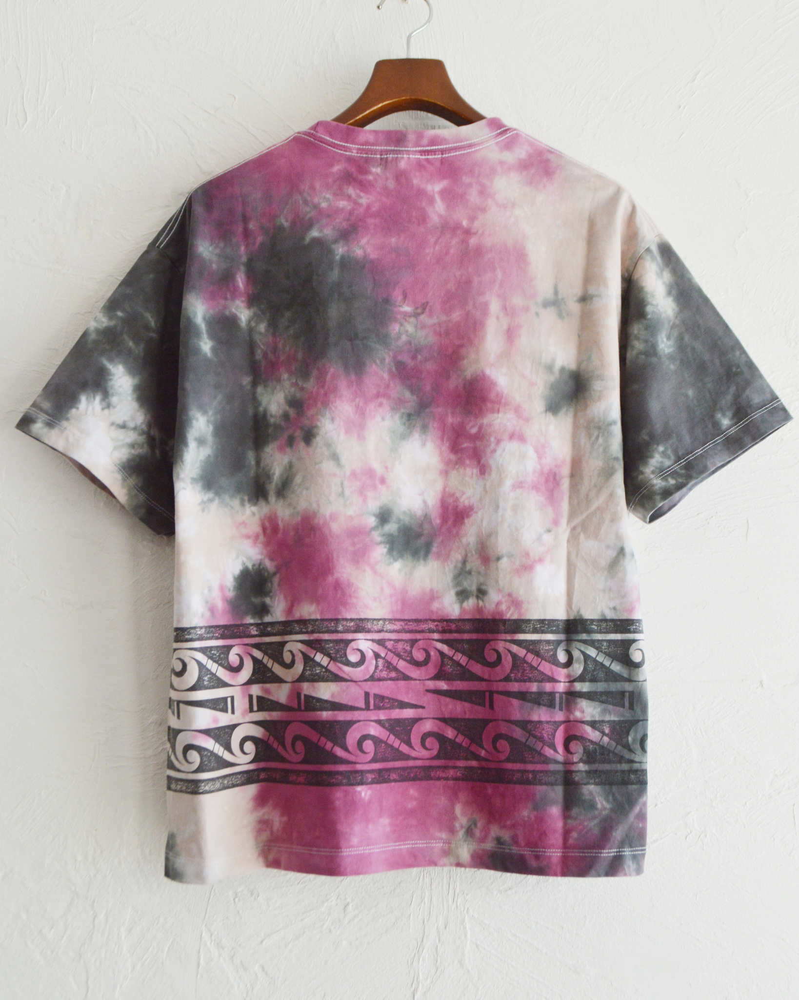 Nasngwam. ナスングワム / LAGNA TEE ラグナティー (TIE DYE タイダイ)