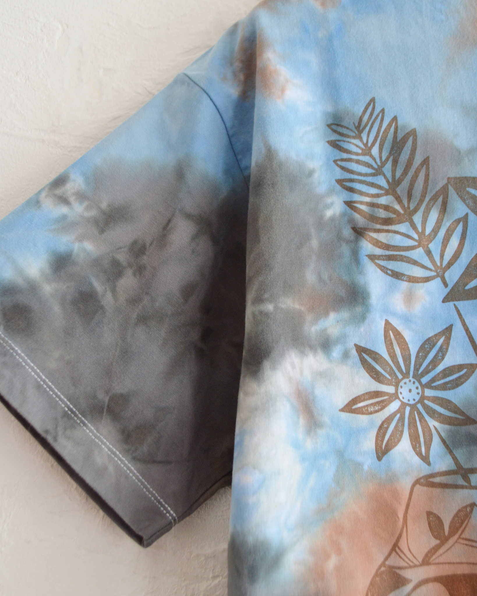Nasngwam. ナスングワム / VASE TEE ヴェイスティー (TIE DYE タイダイ)
