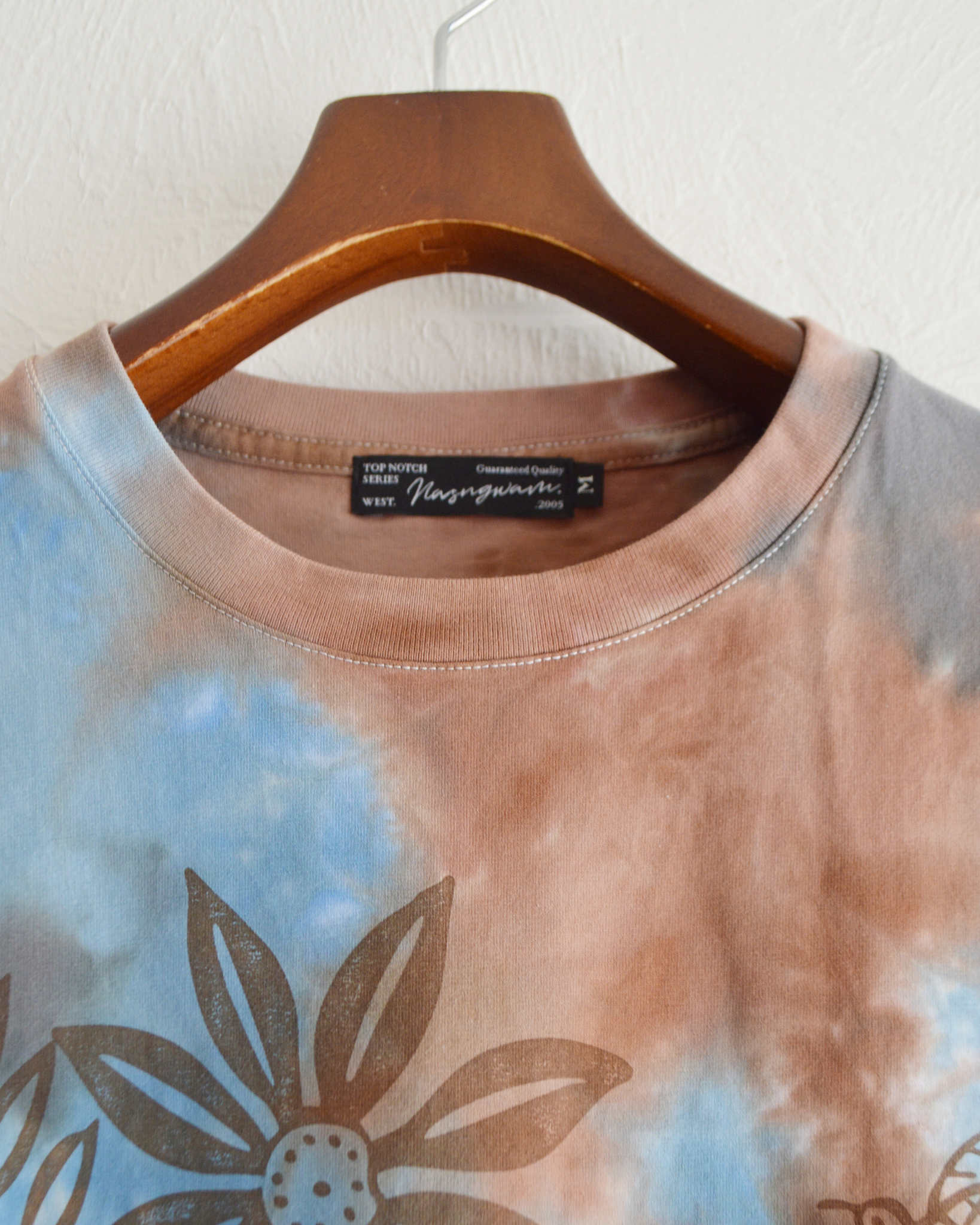 Nasngwam. ナスングワム / VASE TEE ヴェイスティー (TIE DYE タイダイ)