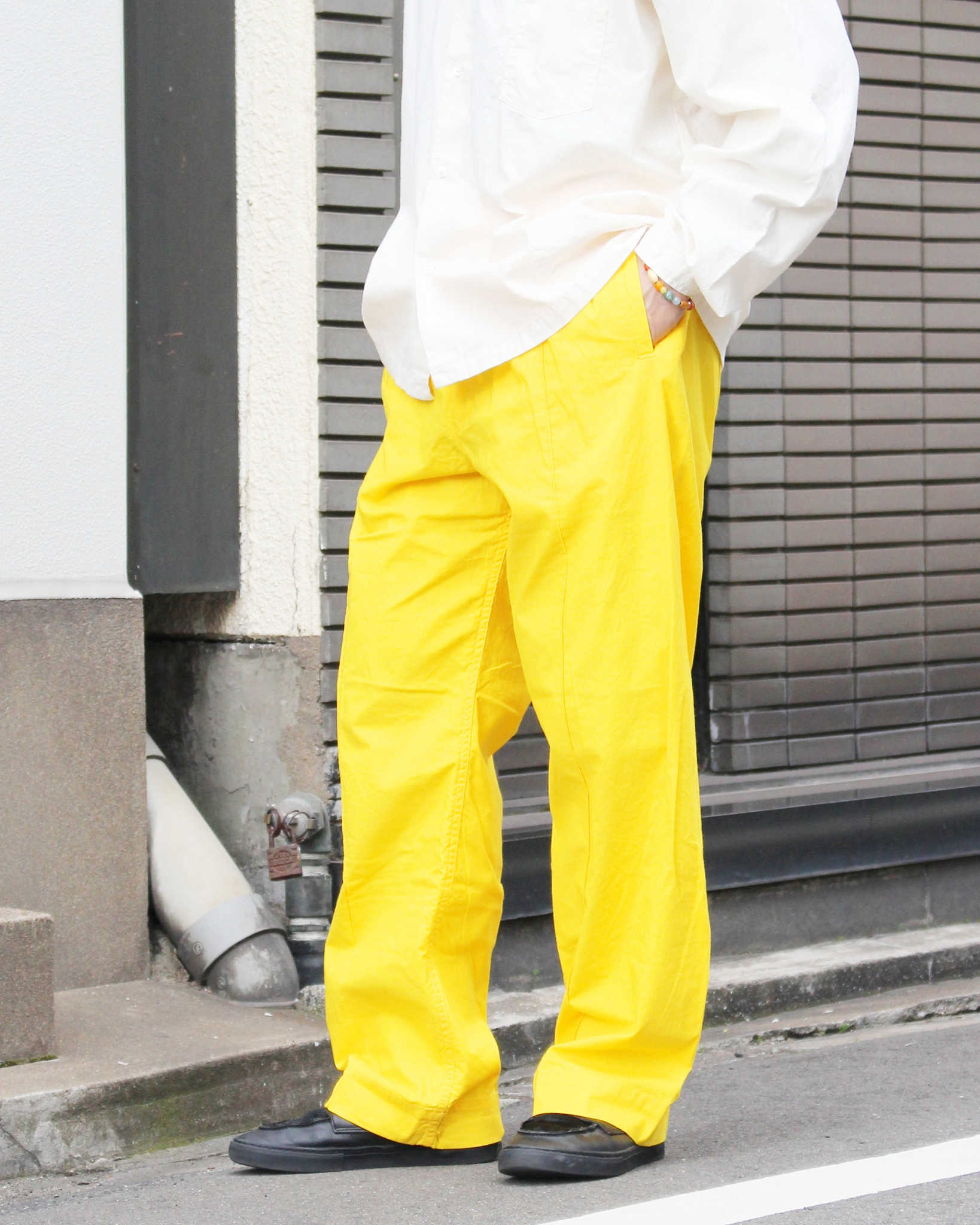 NECESSARY or UNNECESSARY ネセサリーオアアンネセサリー N.O.UN ナウン / PIN TUCK PANTS ピンタックパンツ (YELLOW イエロー)