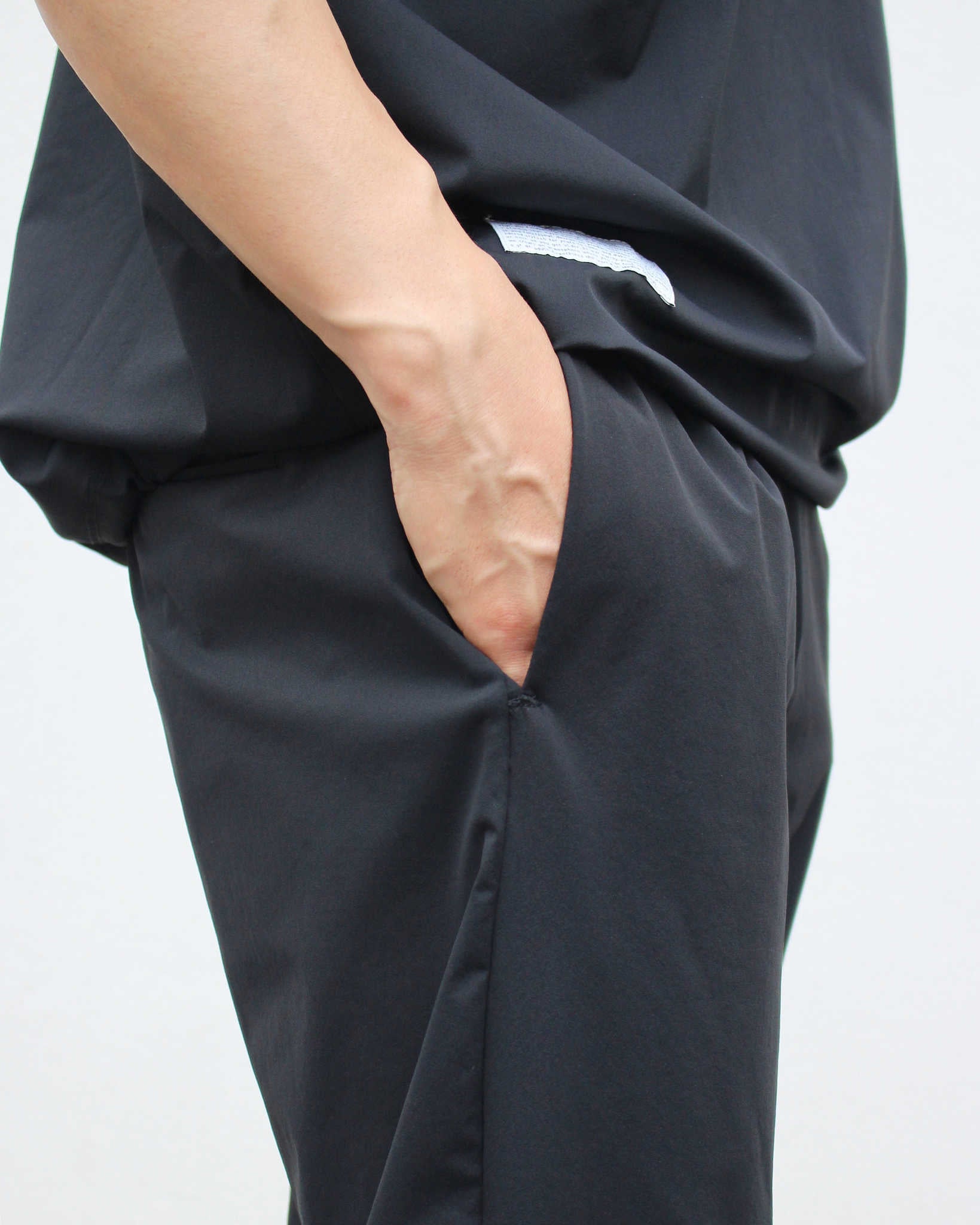 modemdesign モデムデザイン / Functional drawstring pants ファンクショナルドローストリングパンツ (BLACK ブラック)
