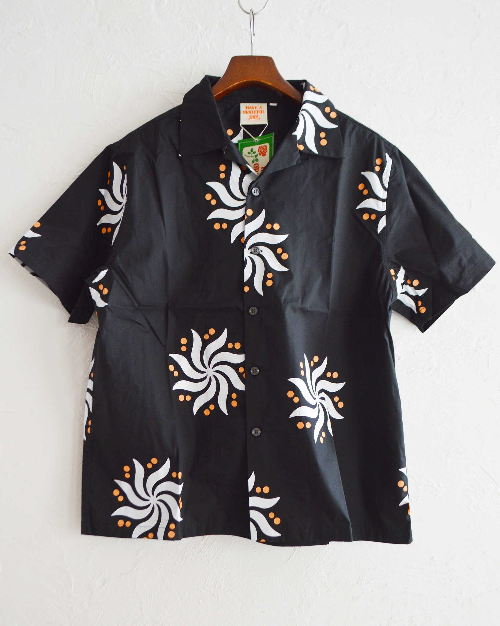 HAVE A GRATEFUL DAY ハブアグレイトフルデイ / S/S SHIRT ショートスリーブシャツ (BLACK ブラック)