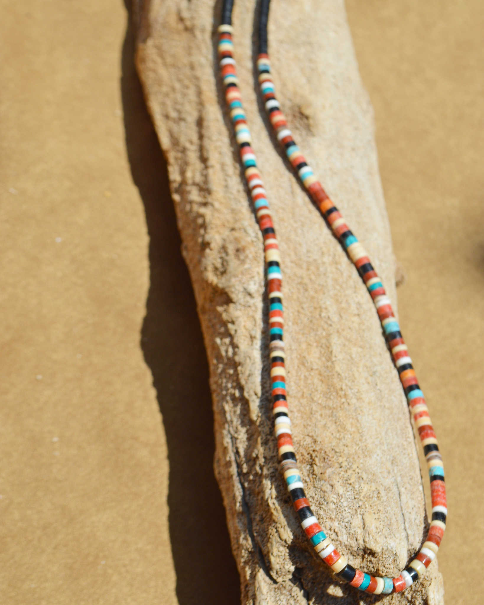 Indian jewelry インディアンジュエリー / Santo domigo Heishi Necklace サントドミンゴヒシネックレス (Dorene Calabaza ドレイン・カラバザ)