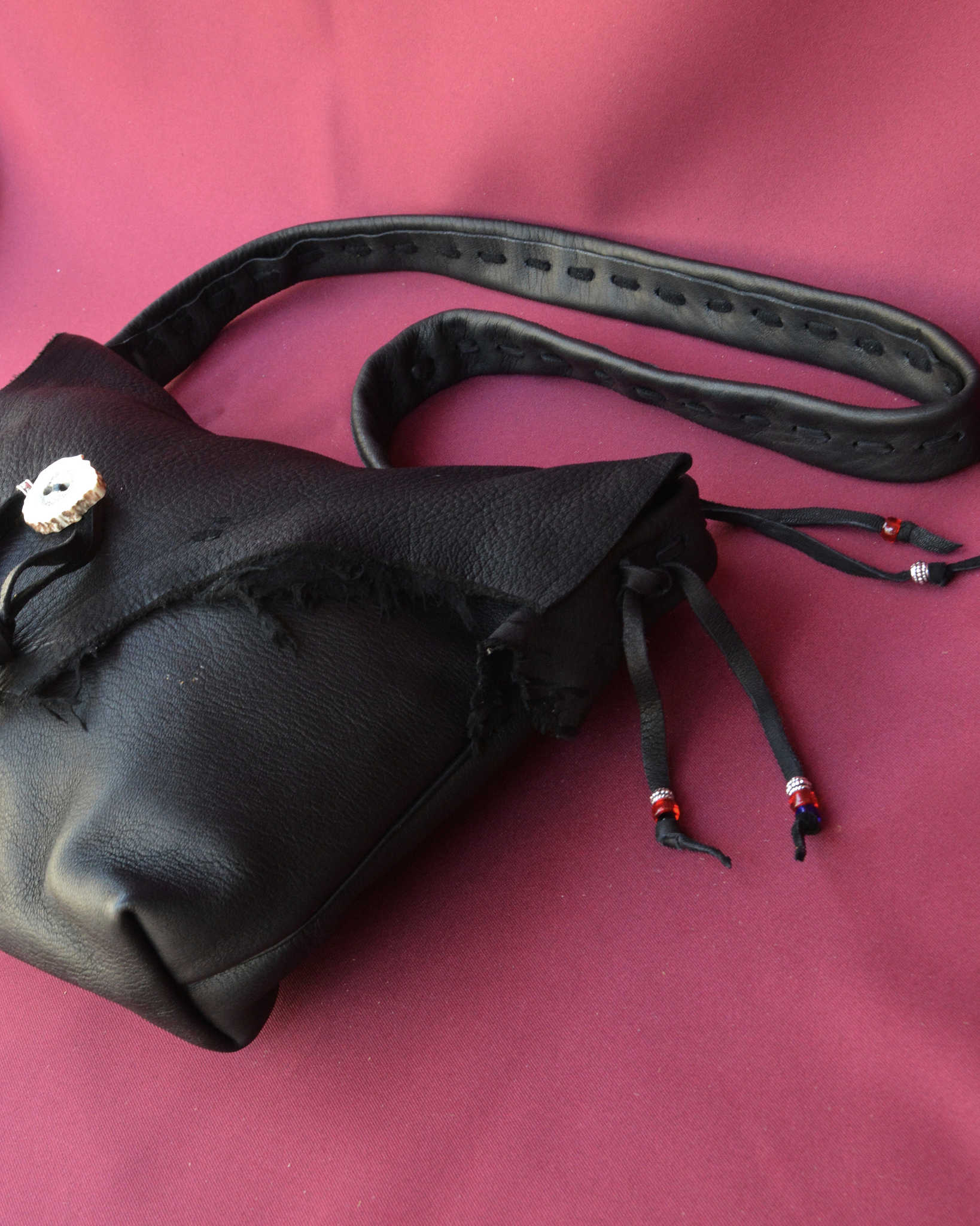 Nasngwam.×EARLYMORNINGS ナスングワム アーリーモーニング / DEERSKIN MESSENGER BAG ディアスキンメッセンジャーバッグ (BLACK ブラック)