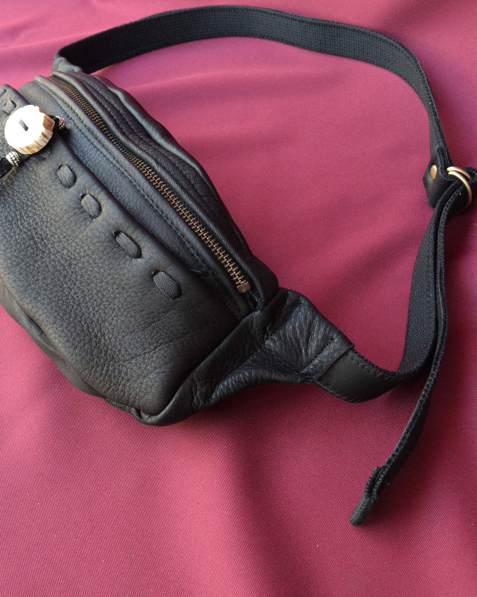 Nasngwam.×EARLYMORNINGS ナスングワム アーリーモーニング / DEERSKIN BODY BAG ディアスキンボディバッグ (BLACK ブラック)