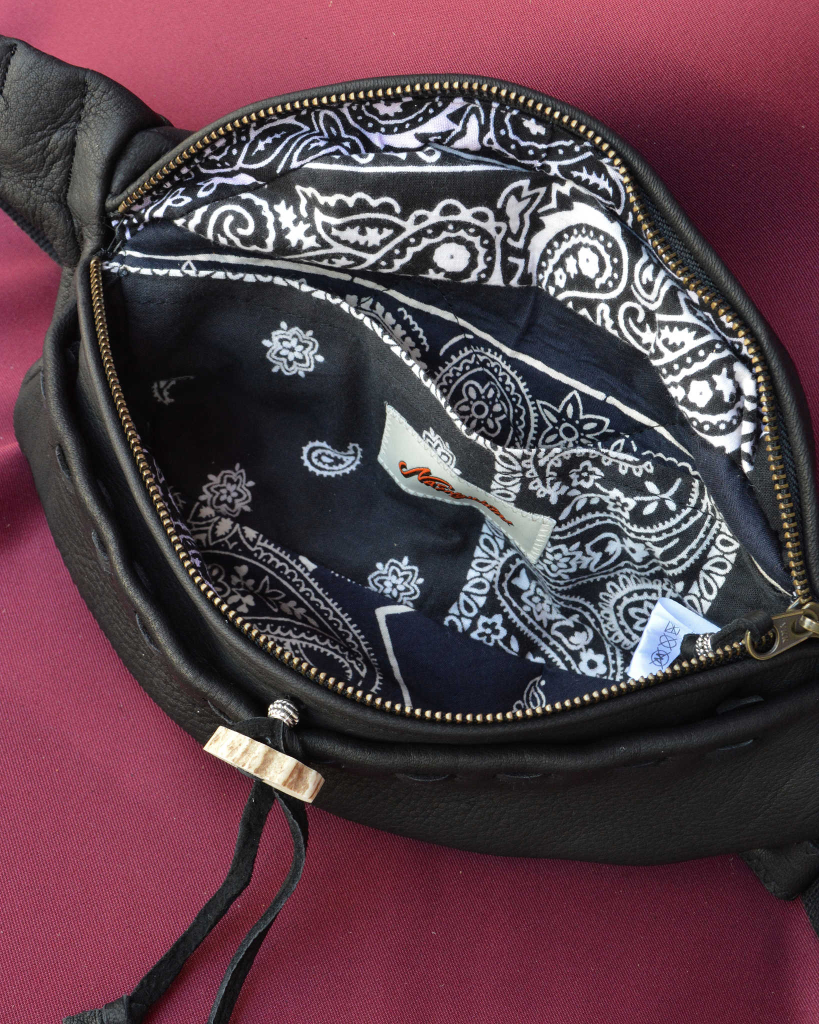 Nasngwam.×EARLYMORNINGS ナスングワム アーリーモーニング / DEERSKIN BODY BAG ディアスキンボディバッグ (BLACK ブラック)
