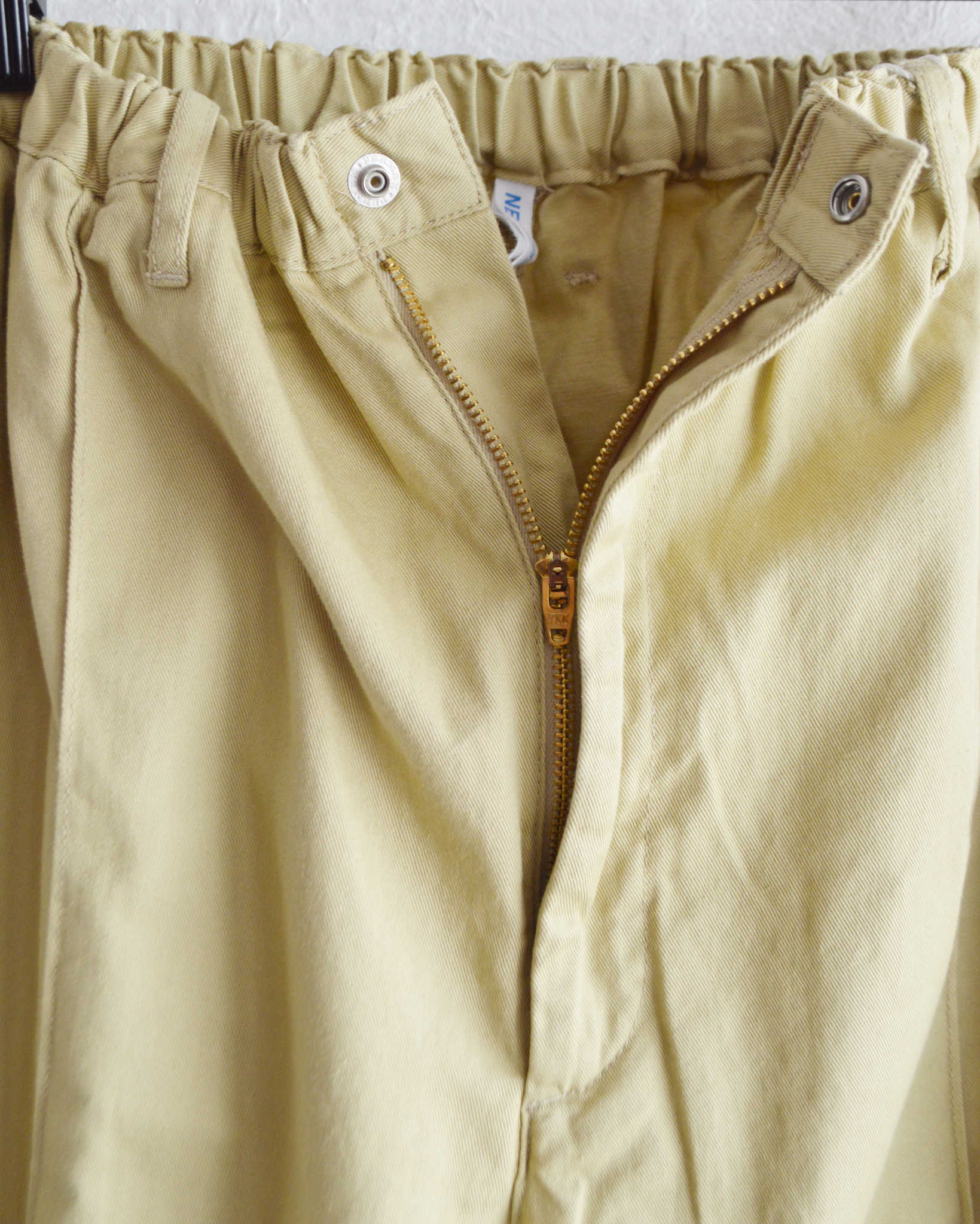 NECESSARY or UNNECESSARY ネセサリーオアアンネセサリー N.O.UN ナウン / PIN TUCK PANTS ピンタックパンツ (BEIGE ベージュ)