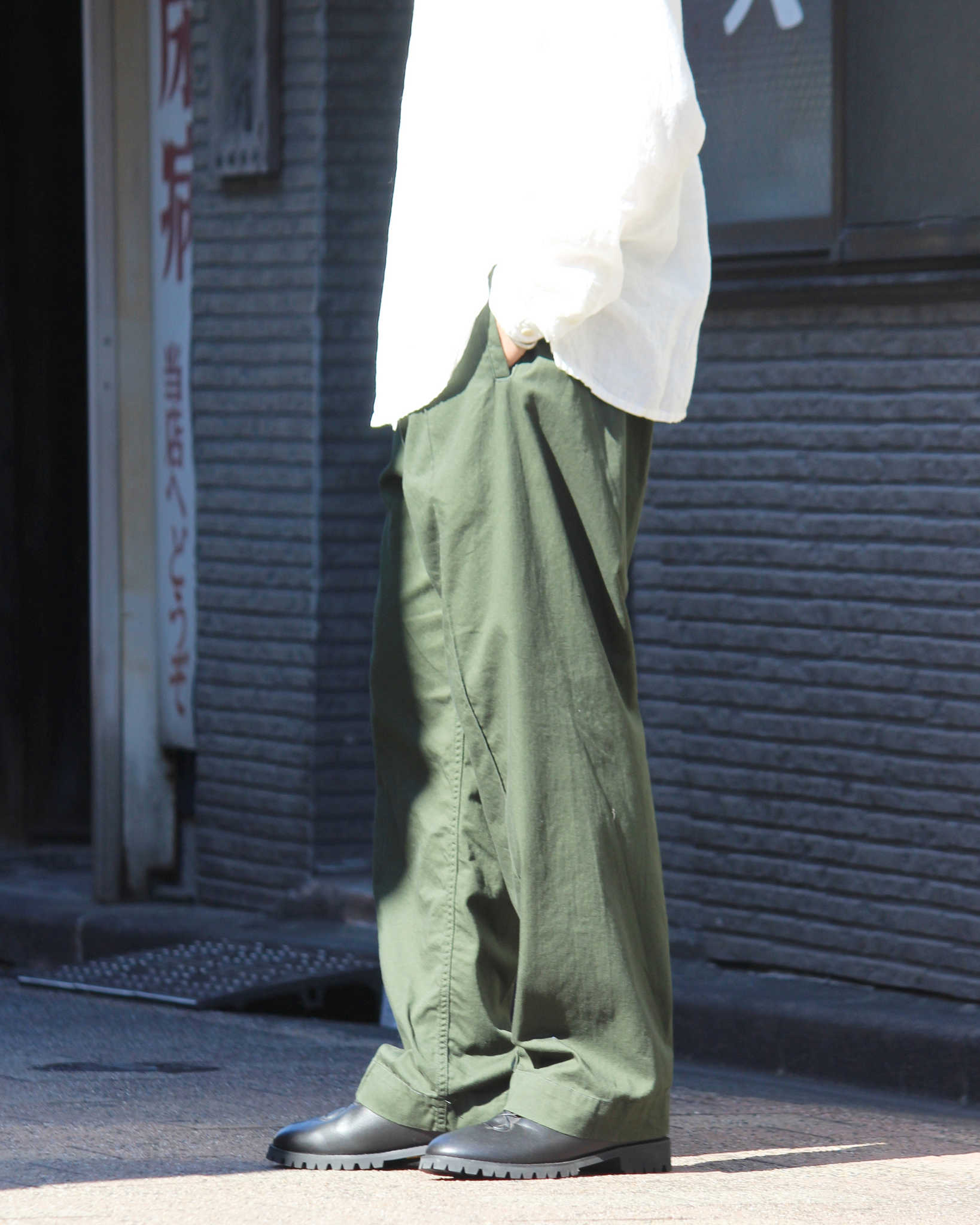 NECESSARY or UNNECESSARY ネセサリーオアアンネセサリー N.O.UN ナウン / PIN TUCK PANTS ピンタックパンツ (FOREST フォレスト)