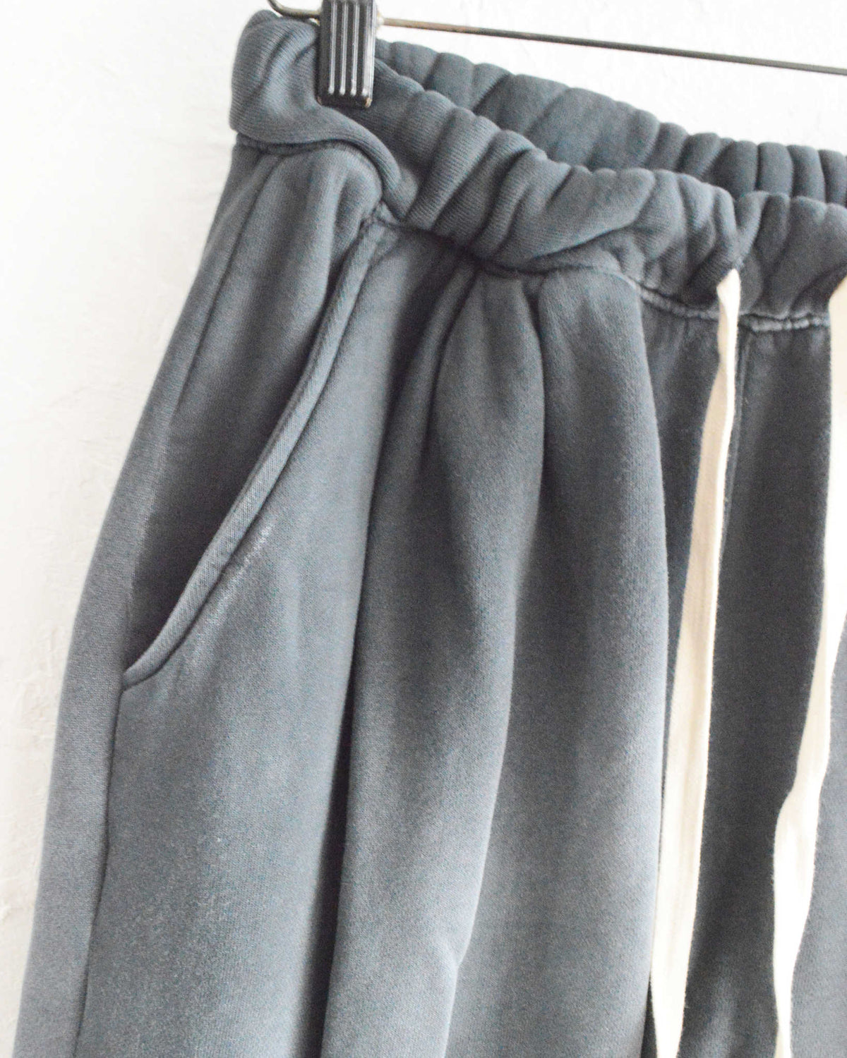 MOOJIMOOJI ムージームージ / SWEAT 04 PANTS AGED スウェットパンツ (BLACK ブラック)
