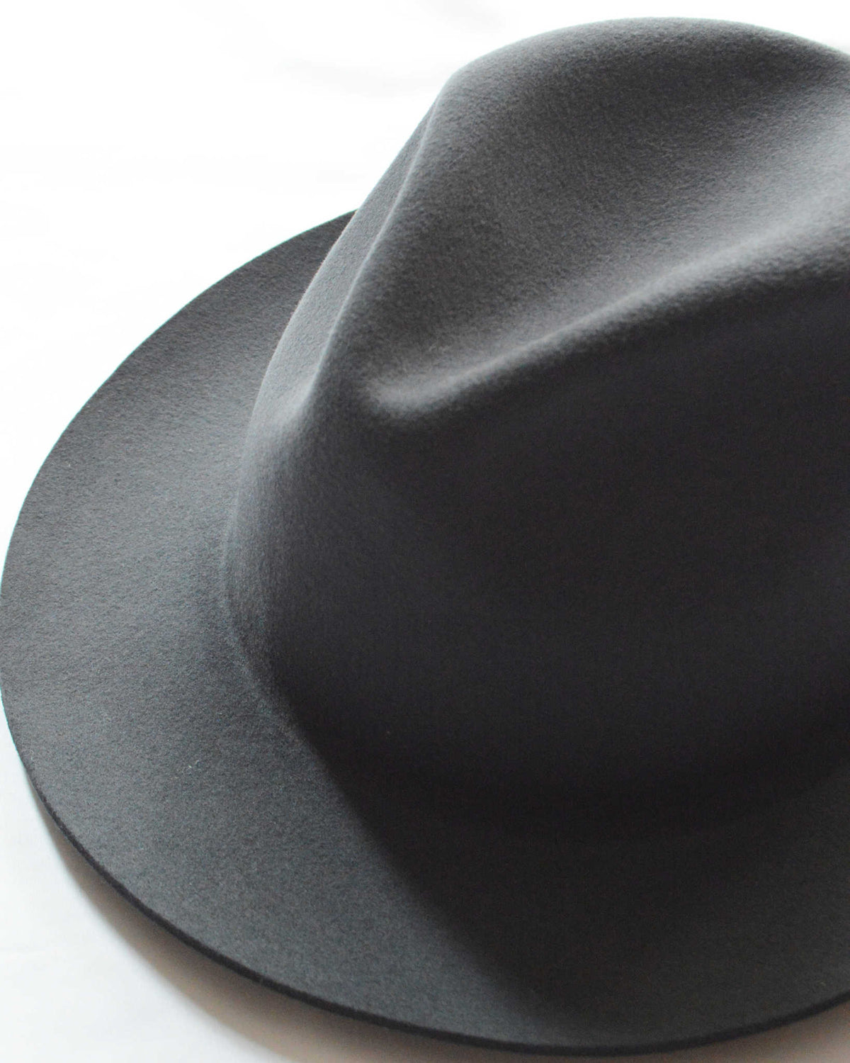 morno モーノ / CRUSHABLEWOOL FELT HAT クラッシャブルウール中折れハット (CHARCOAL チャコール)