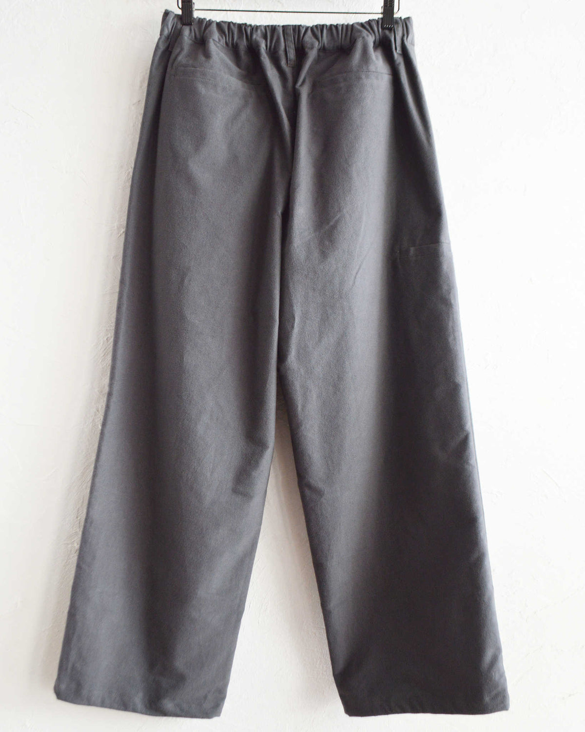 BASISBROEK バーシスブルック / WISKEN ウィスケン (CHARCOAL チャコール)