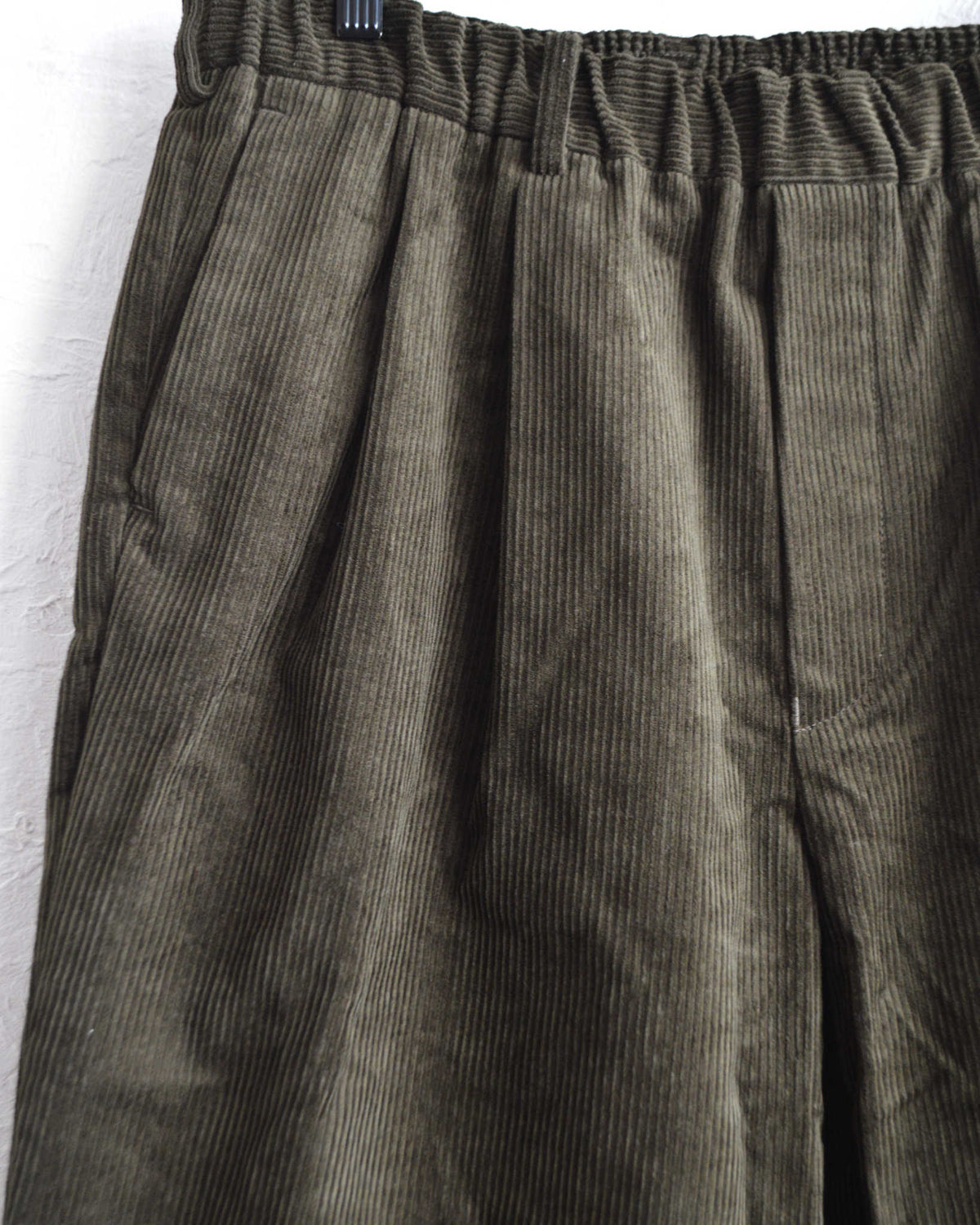 LAMOND ラモンド / CORDUROY STANDARD WIDE PANTS コーデュロイスタンダードワイドパンツ (DARK MOSS ダークモス)