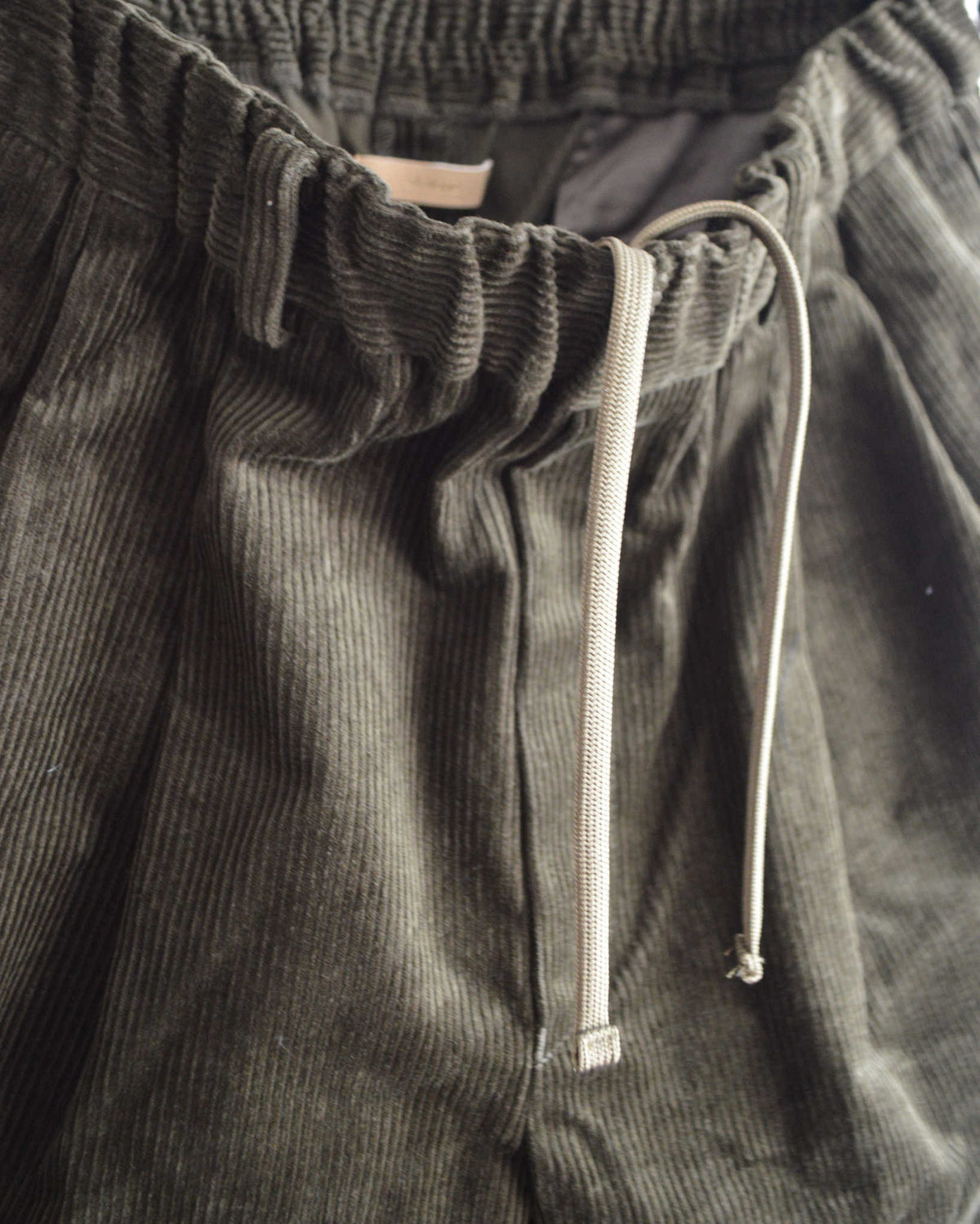 LAMOND ラモンド / CORDUROY STANDARD WIDE PANTS コーデュロイスタンダードワイドパンツ (DARK MOSS ダークモス)