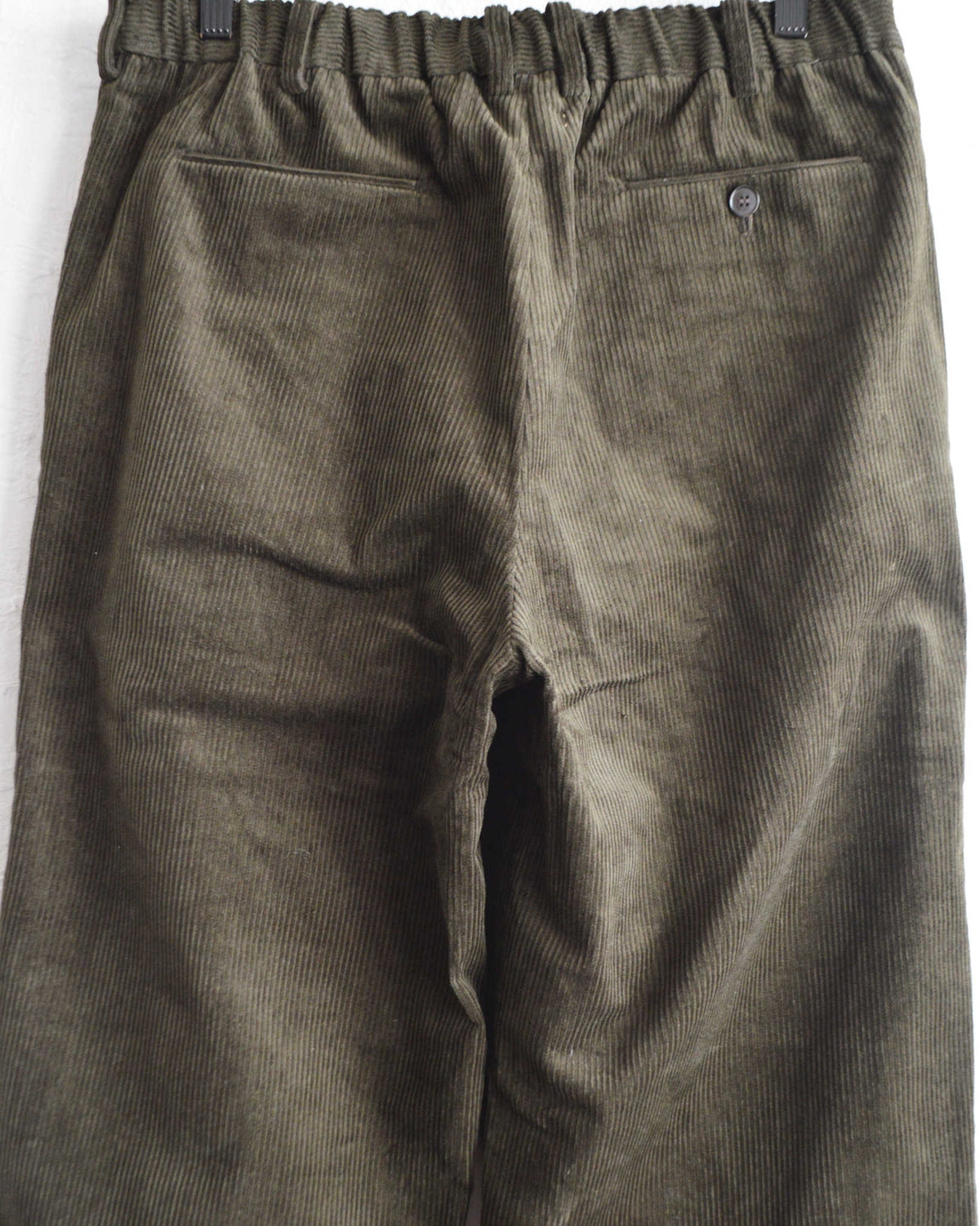 LAMOND ラモンド / CORDUROY STANDARD WIDE PANTS コーデュロイスタンダードワイドパンツ (DARK MOSS ダークモス)