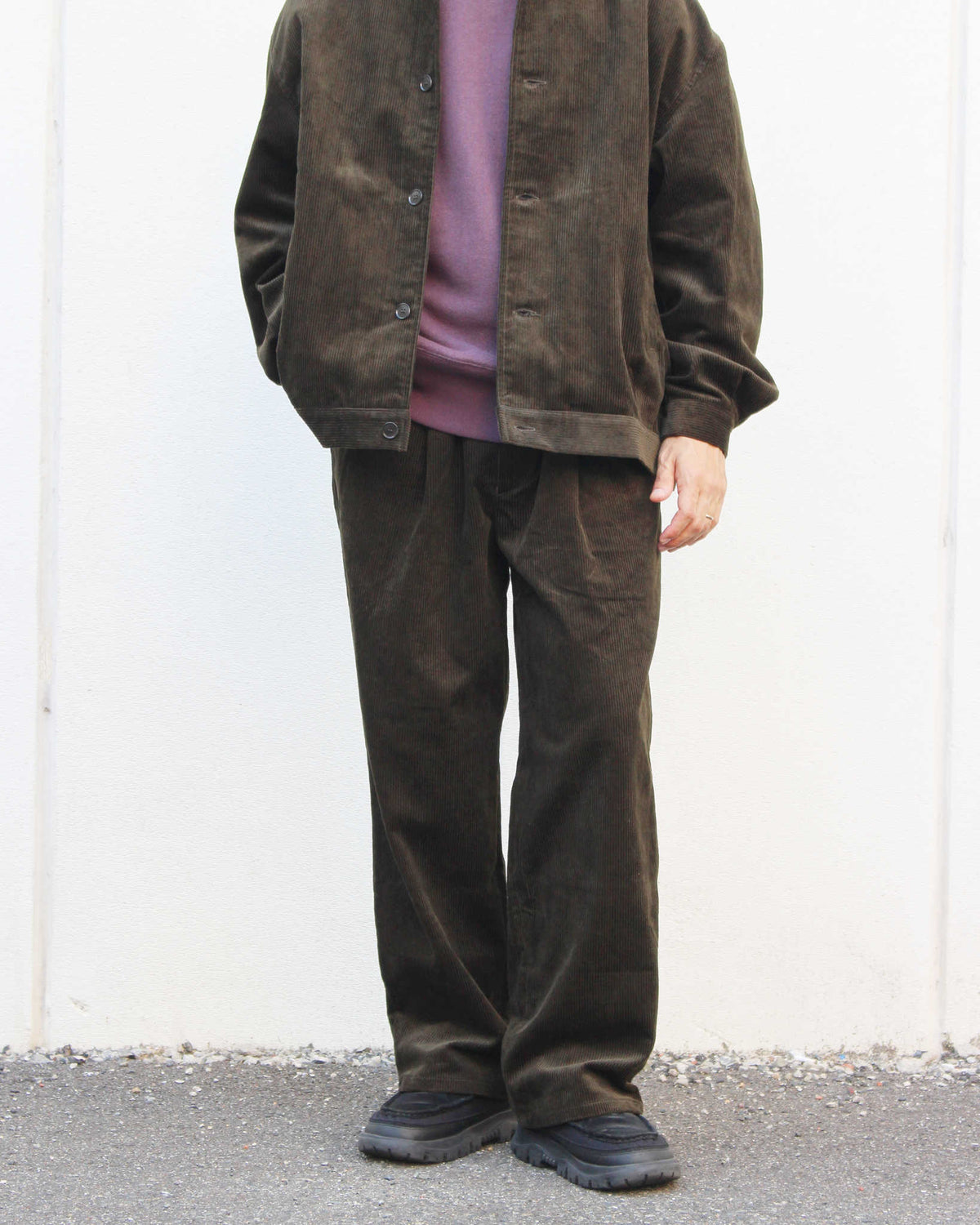 LAMOND ラモンド / CORDUROY STANDARD WIDE PANTS コーデュロイスタンダードワイドパンツ (DARK MOSS ダークモス)