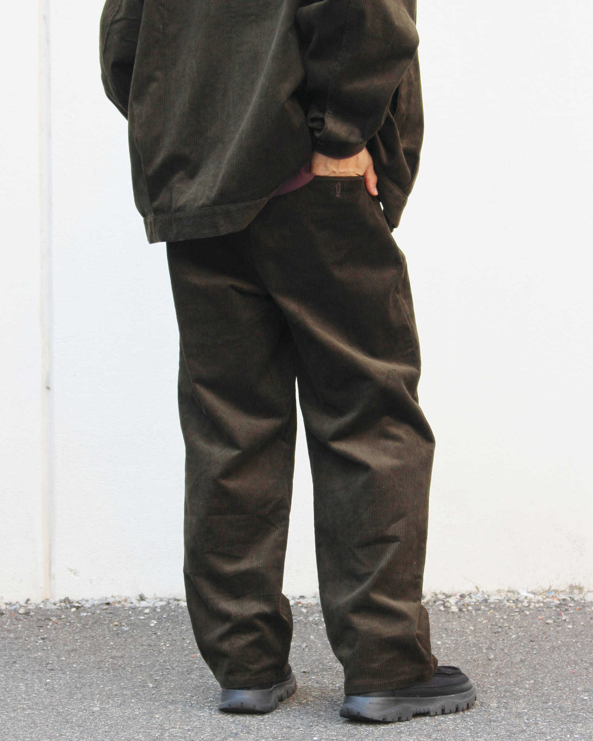 LAMOND ラモンド / CORDUROY STANDARD WIDE PANTS コーデュロイスタンダードワイドパンツ (DARK MOSS ダークモス)