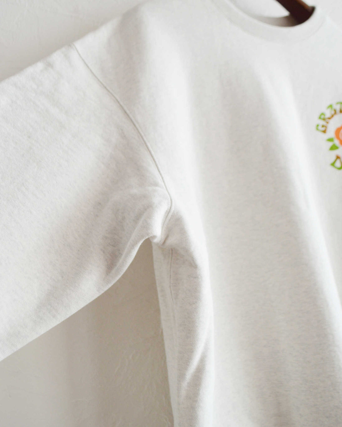 HAVE A GRATEFUL DAY ハブアグレイトフルデイ / SWEATSHIRT -DARK HOLLOW スウェットシャツ ダークハロー (NATURAL GRAY ナチュラルグレー)