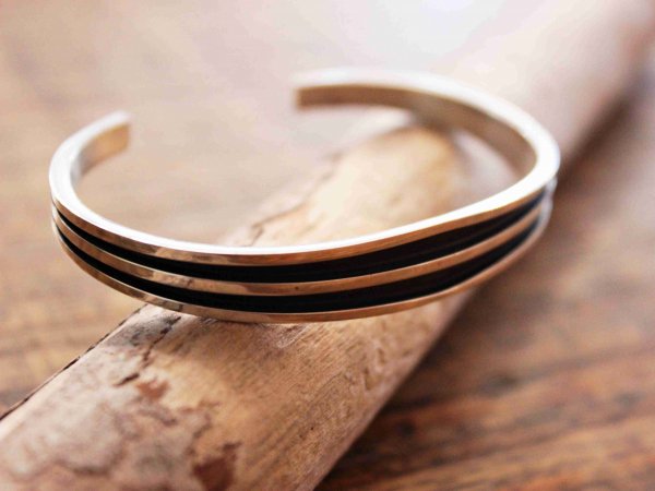 Navajo BANGLE（TOM HAWK トムホーク） /  indian jewelry